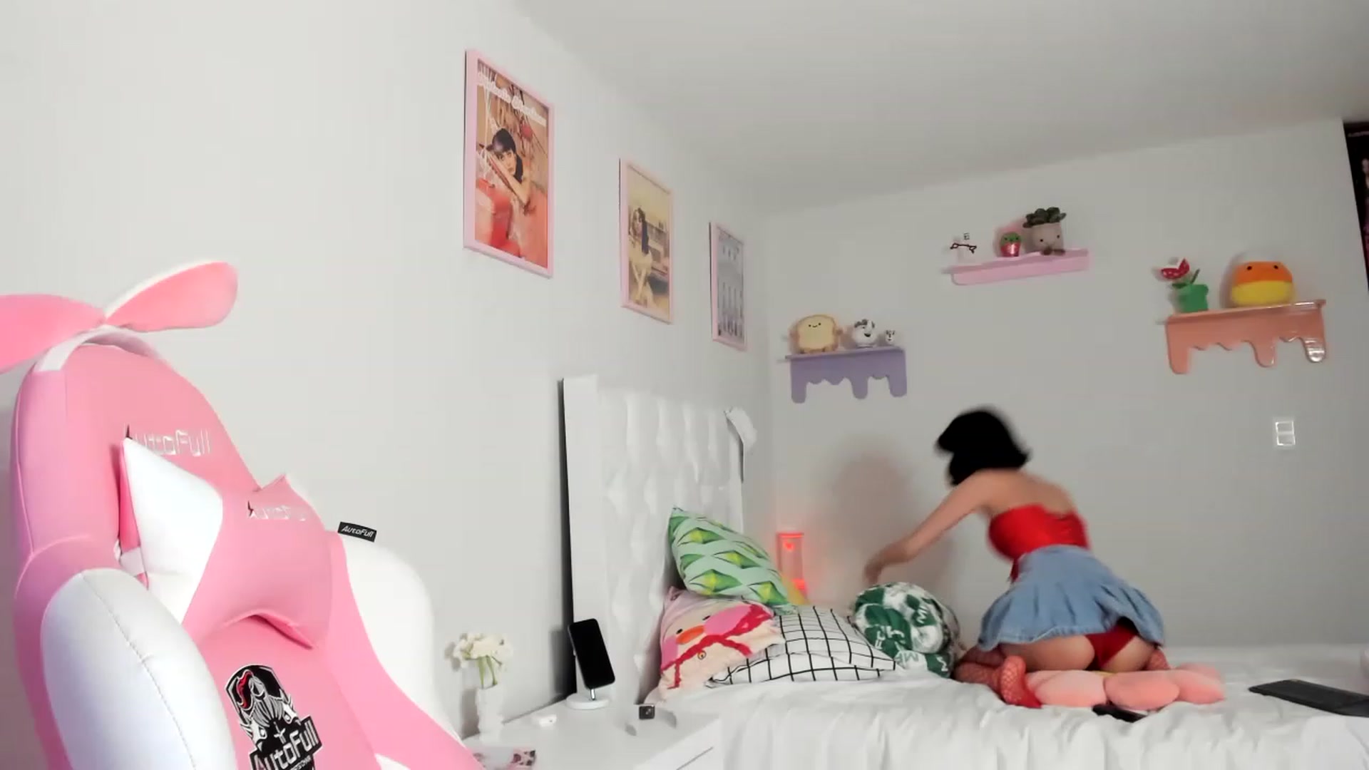 Gallery image thumbnail from Cherrycute666's myfreecams stream on, 05/29/2023, 03:39 image 15 of 20