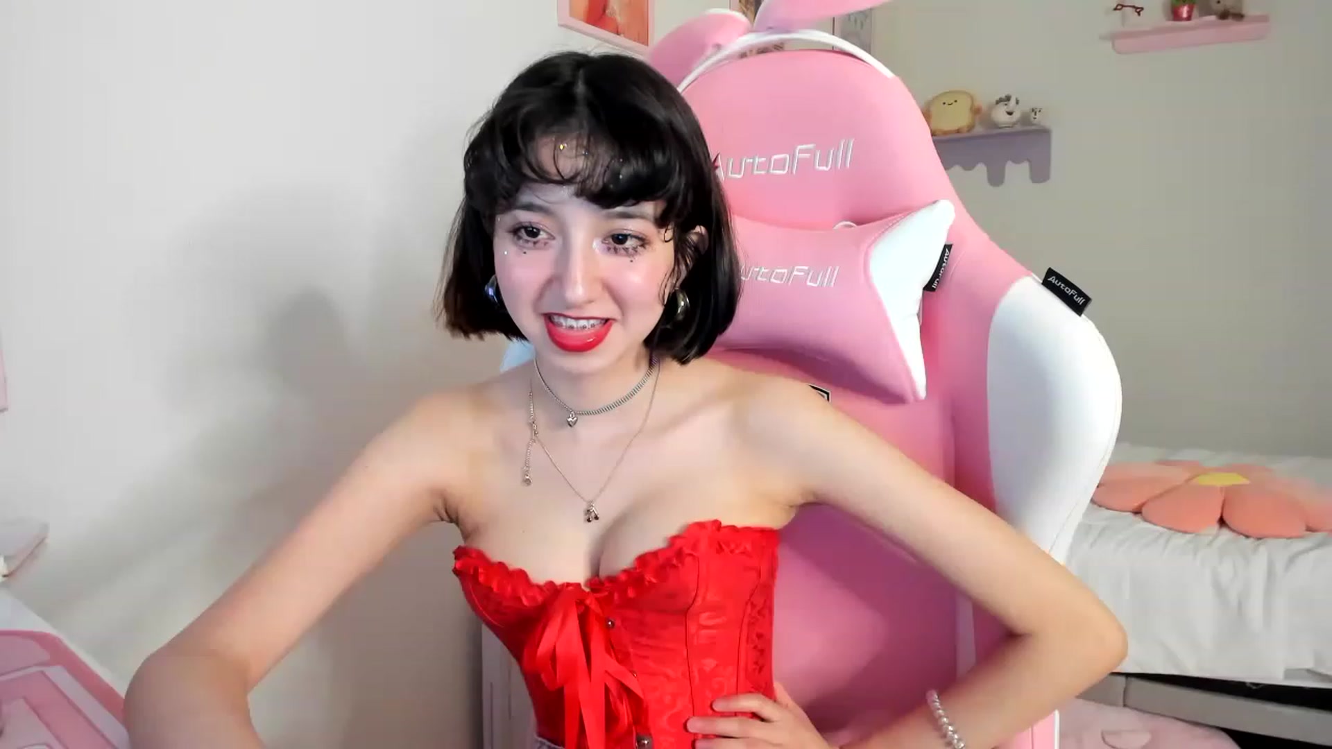 Gallery image thumbnail from Cherrycute666's myfreecams stream on, 05/29/2023, 06:55 image 7 of 20