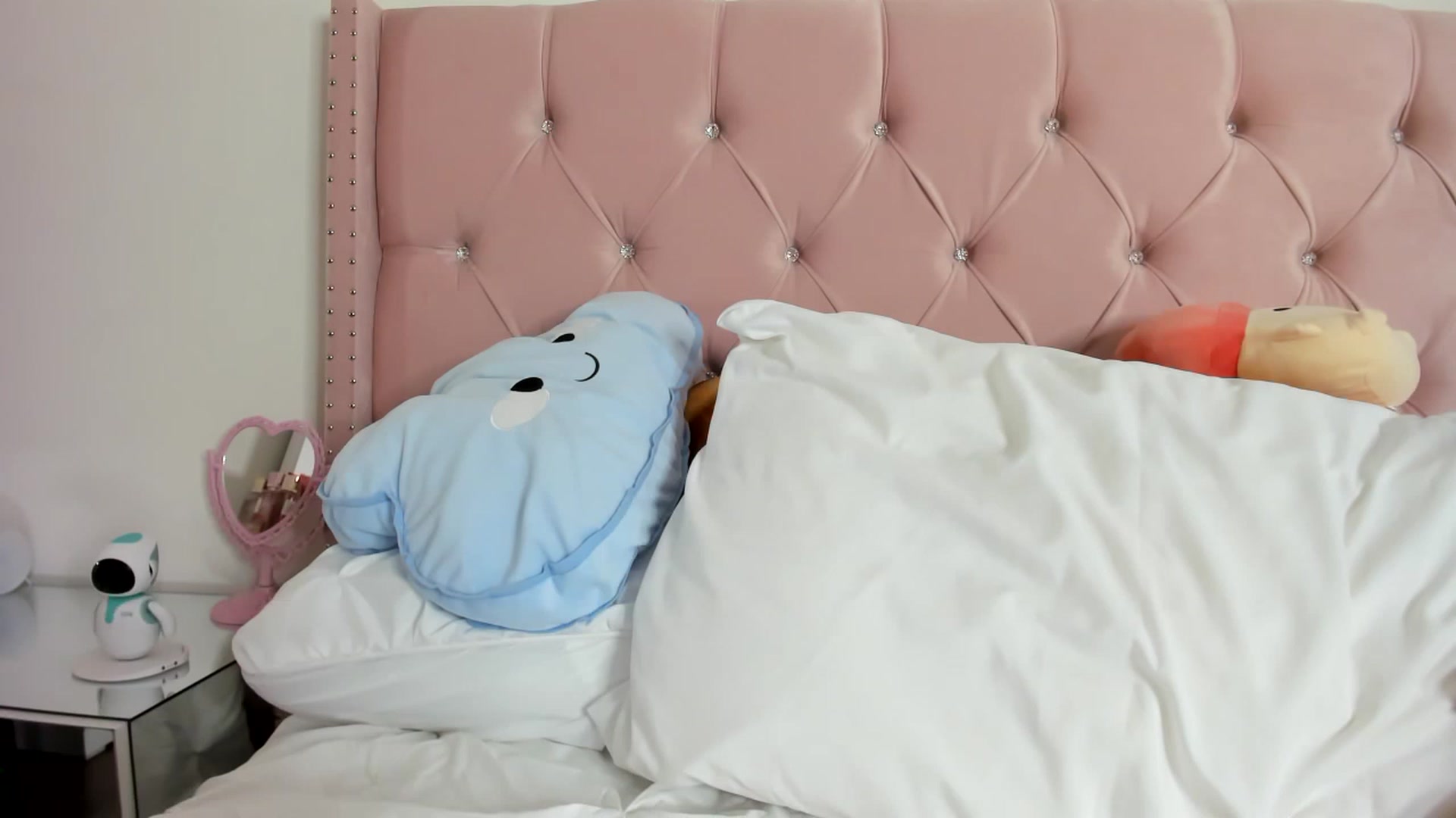 Gallery image thumbnail from Cherrycute666's myfreecams stream on, 05/31/2023, 06:00 image 20 of 20