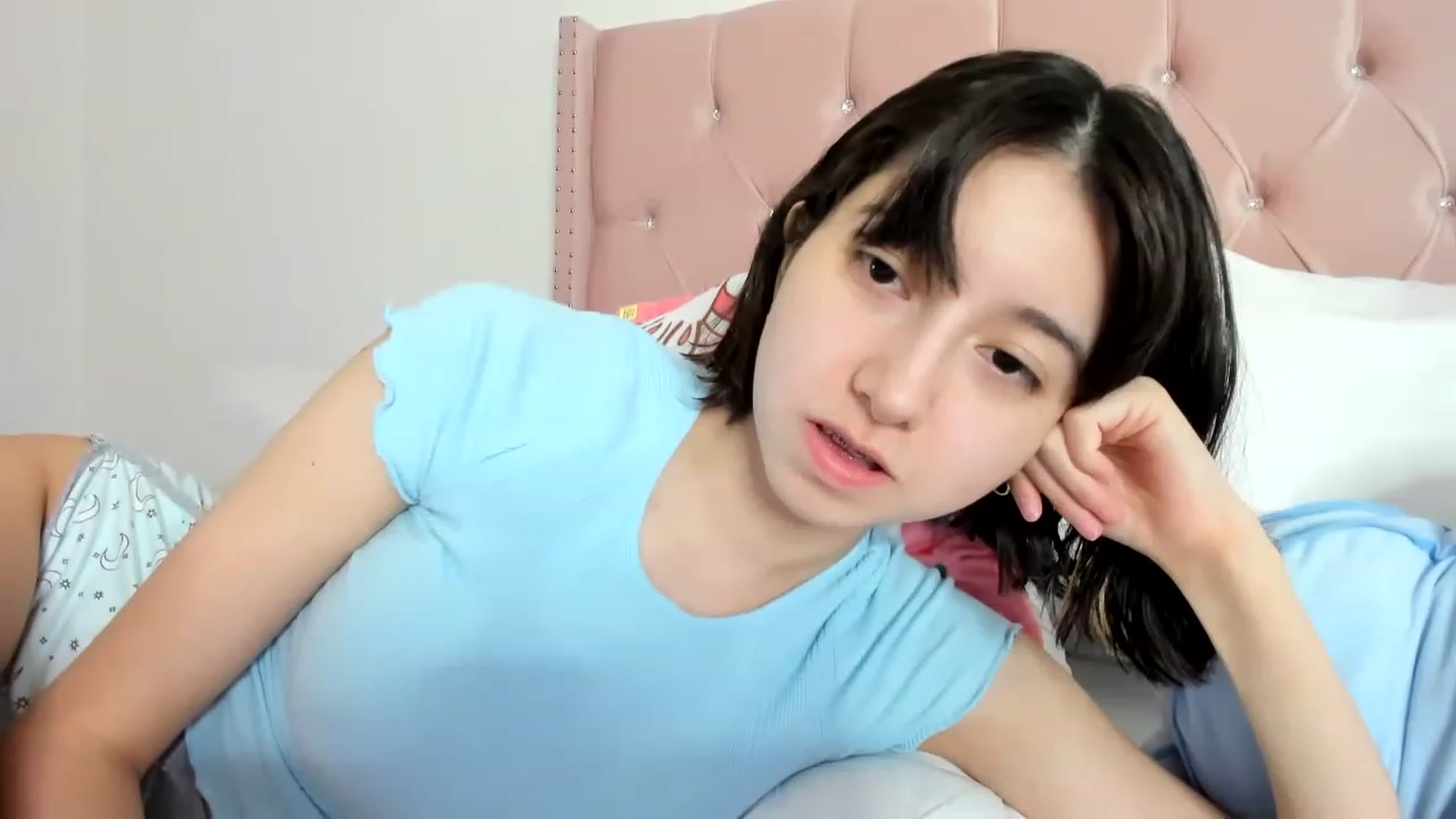 Gallery image thumbnail from Cherrycute666's myfreecams stream on, 05/31/2023, 09:37 image 3 of 20