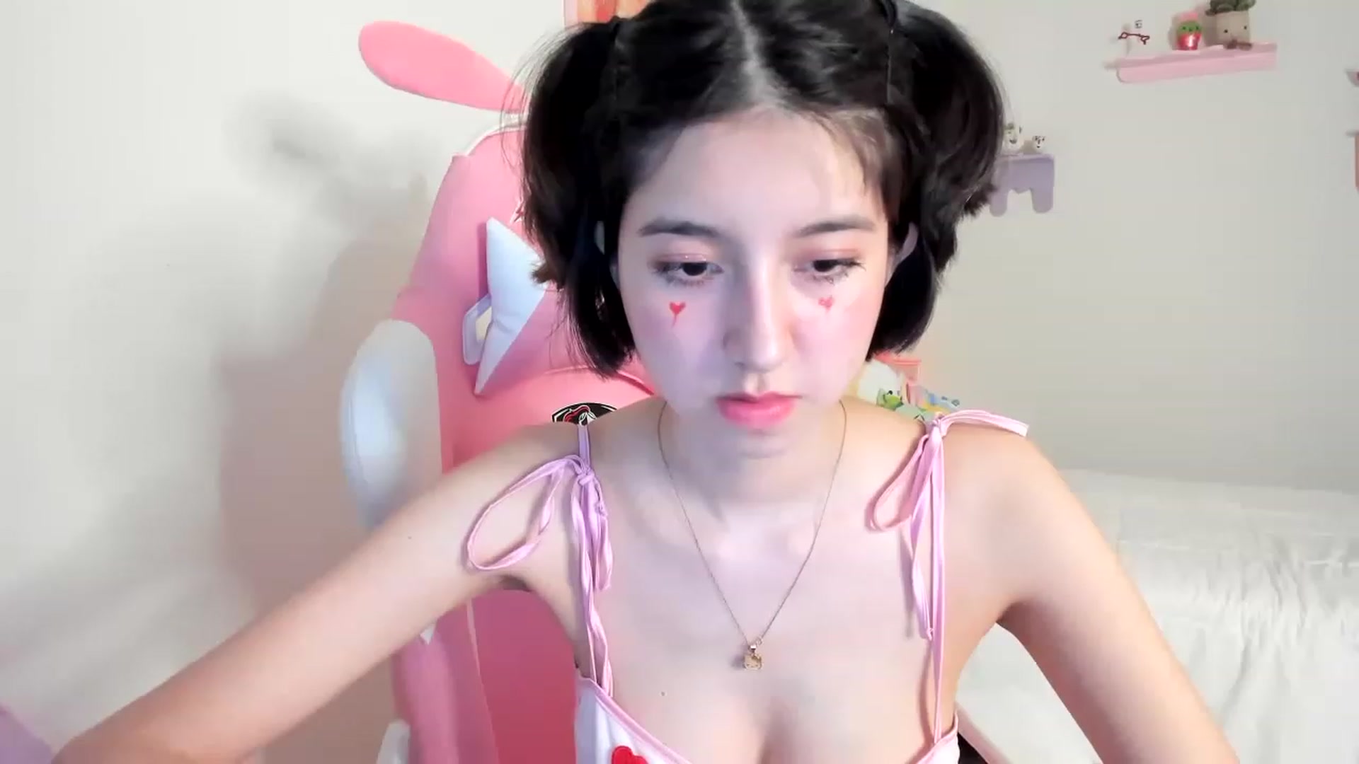 Gallery image thumbnail from Cherrycute666's myfreecams stream on, 06/01/2023, 04:26 image 3 of 20