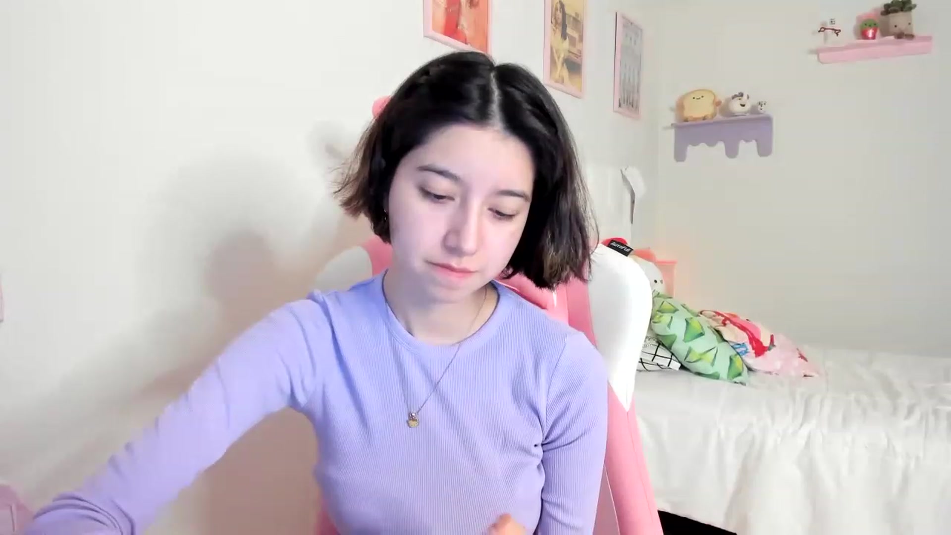 Gallery image thumbnail from Cherrycute666's myfreecams stream on, 06/01/2023, 10:32 image 16 of 20