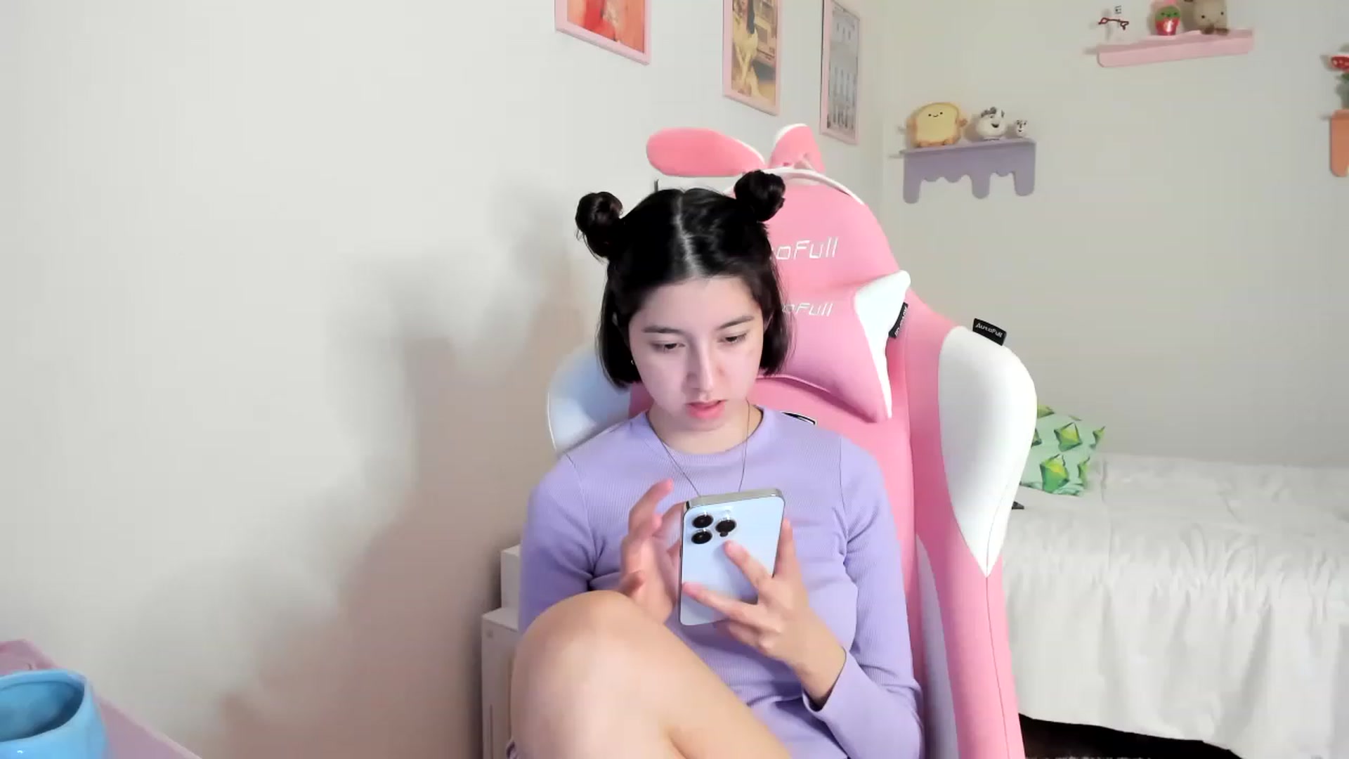 Gallery image thumbnail from Cherrycute666's myfreecams stream on, 06/01/2023, 13:36 image 4 of 20