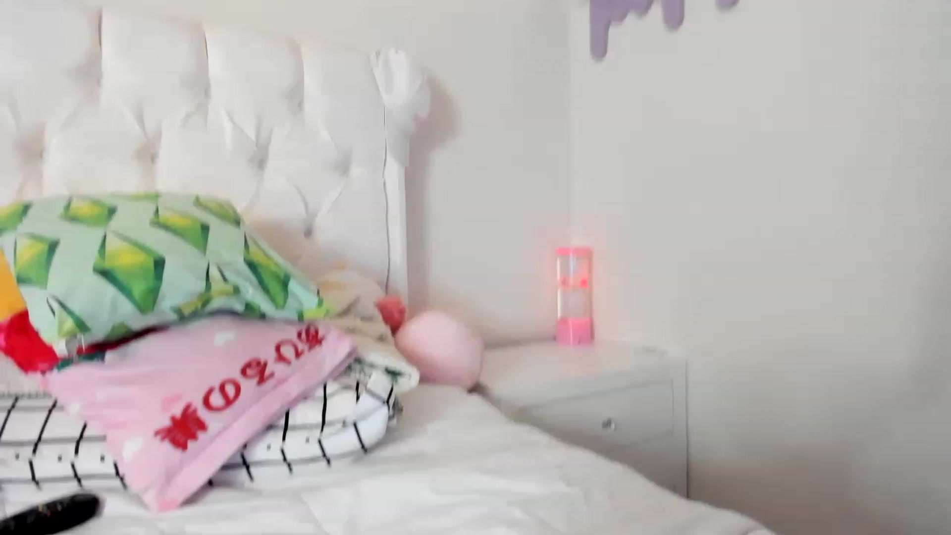 Gallery image thumbnail from Cherrycute666's myfreecams stream on, 06/01/2023, 14:33 image 5 of 20