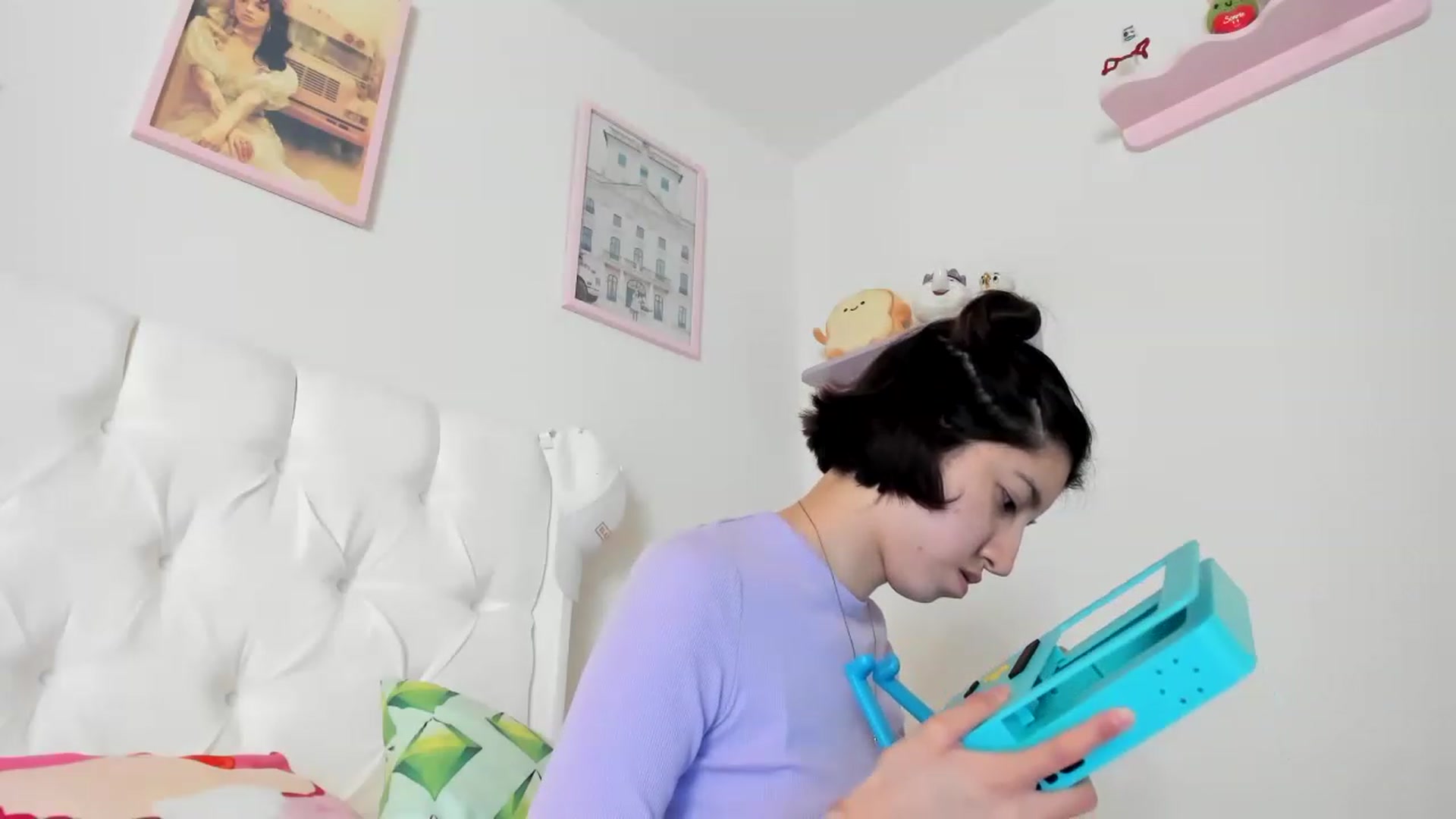 Gallery image thumbnail from Cherrycute666's myfreecams stream on, 06/01/2023, 16:13 image 20 of 20