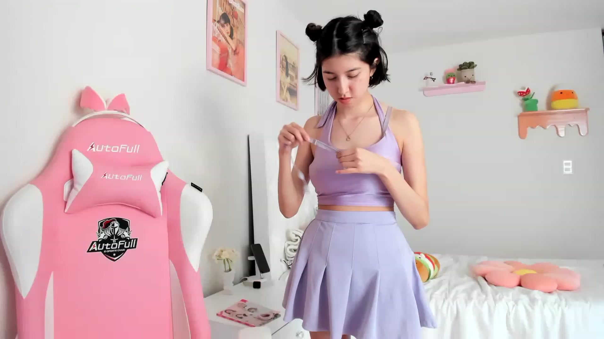 Gallery image thumbnail from Cherrycute666's myfreecams stream on, 06/01/2023, 19:36 image 9 of 20