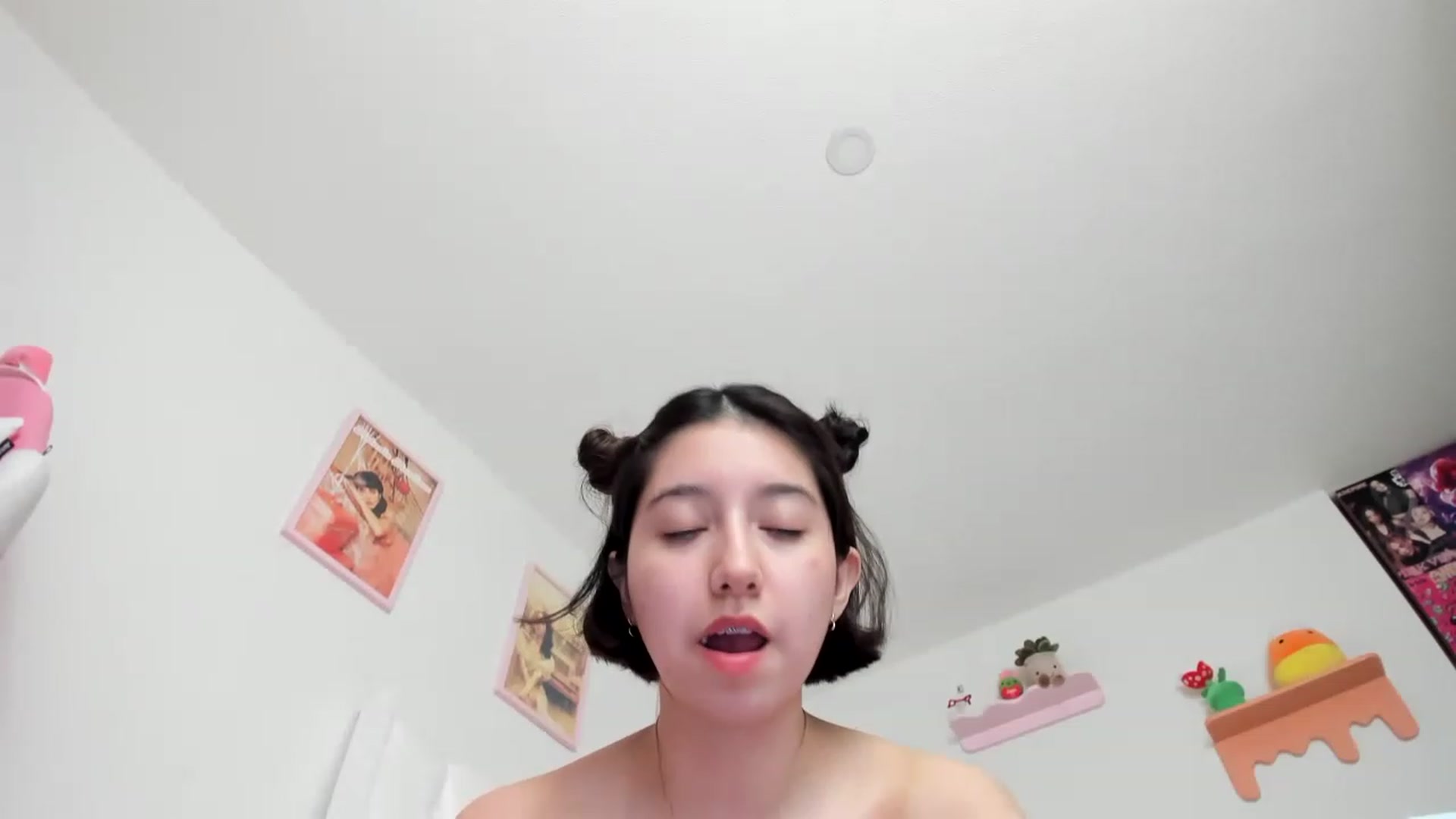 Gallery image thumbnail from Cherrycute666's myfreecams stream on, 06/01/2023, 23:13 image 10 of 20
