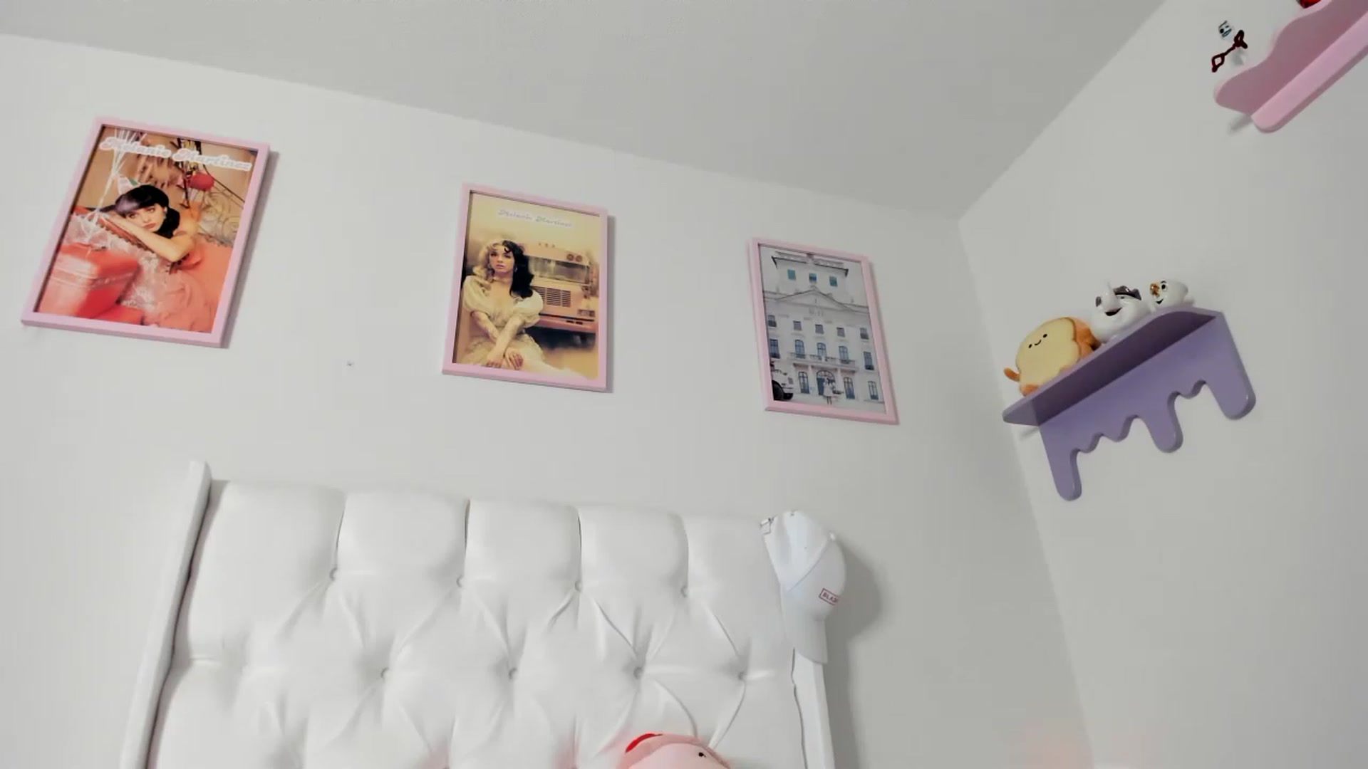 Gallery image thumbnail from Cherrycute666's myfreecams stream on, 06/01/2023, 23:39 image 11 of 20