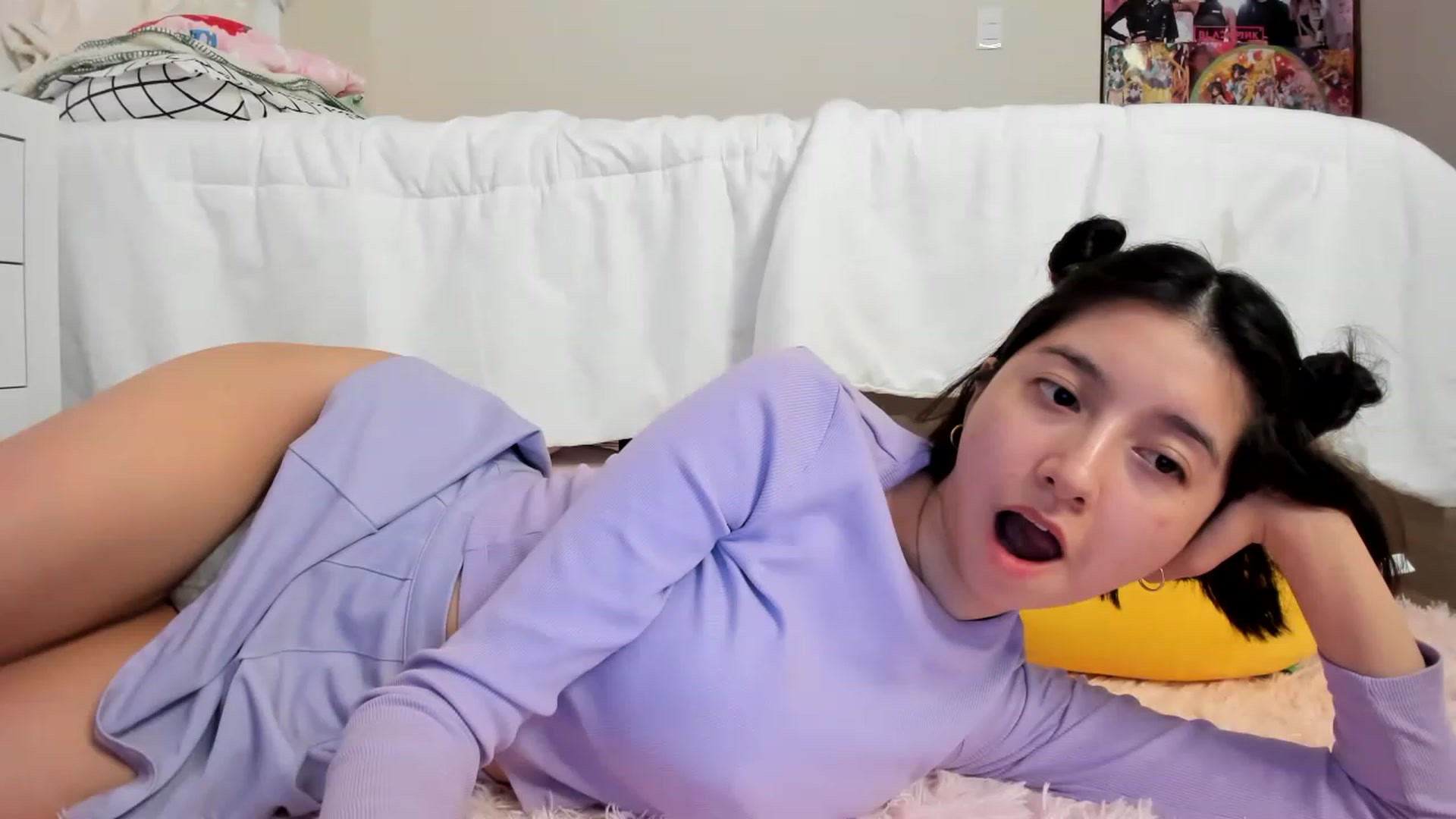 Gallery image thumbnail from Cherrycute666's myfreecams stream on, 06/02/2023, 24:25 image 1 of 20
