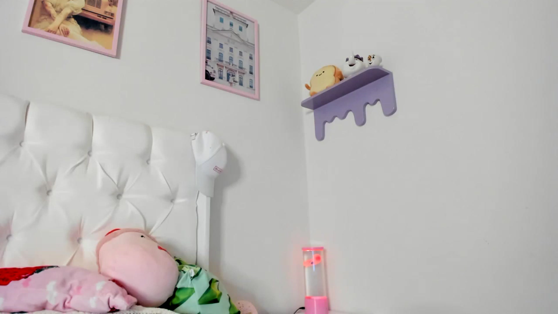 Gallery image thumbnail from Cherrycute666's myfreecams stream on, 06/02/2023, 24:25 image 20 of 20