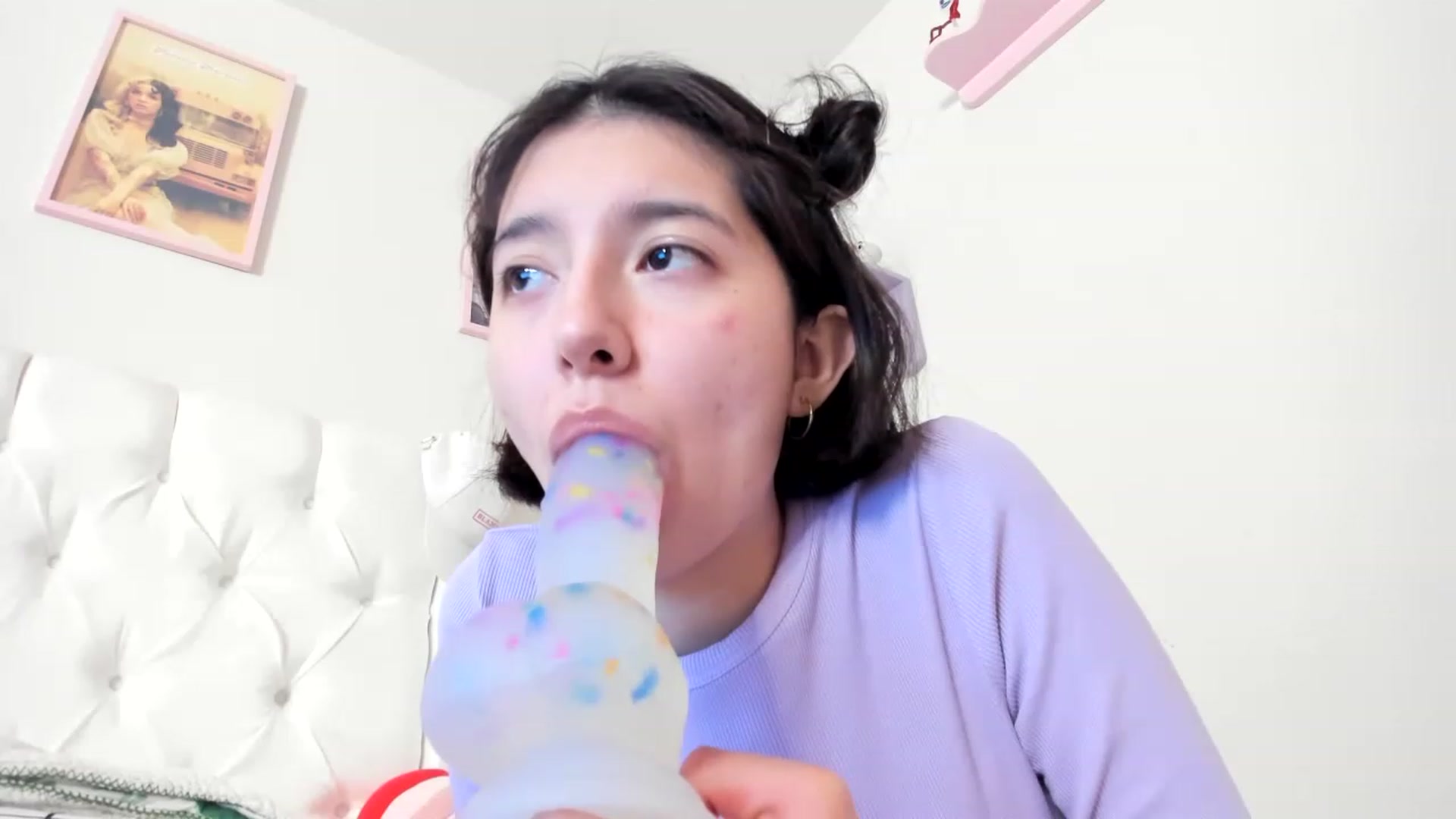 Gallery image thumbnail from Cherrycute666's myfreecams stream on, 06/02/2023, 03:52 image 12 of 20