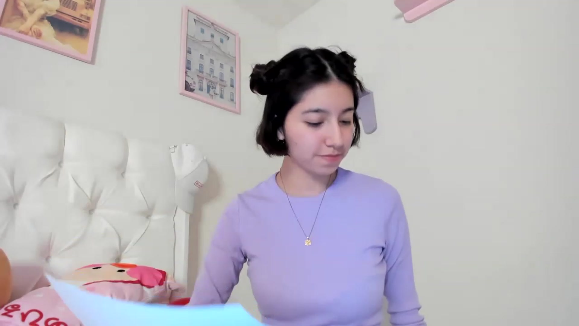 Gallery image thumbnail from Cherrycute666's myfreecams stream on, 06/02/2023, 07:33 image 13 of 20