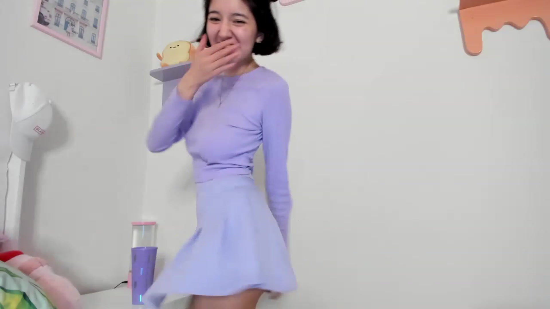 Gallery image thumbnail from Cherrycute666's myfreecams stream on, 06/02/2023, 07:33 image 19 of 20