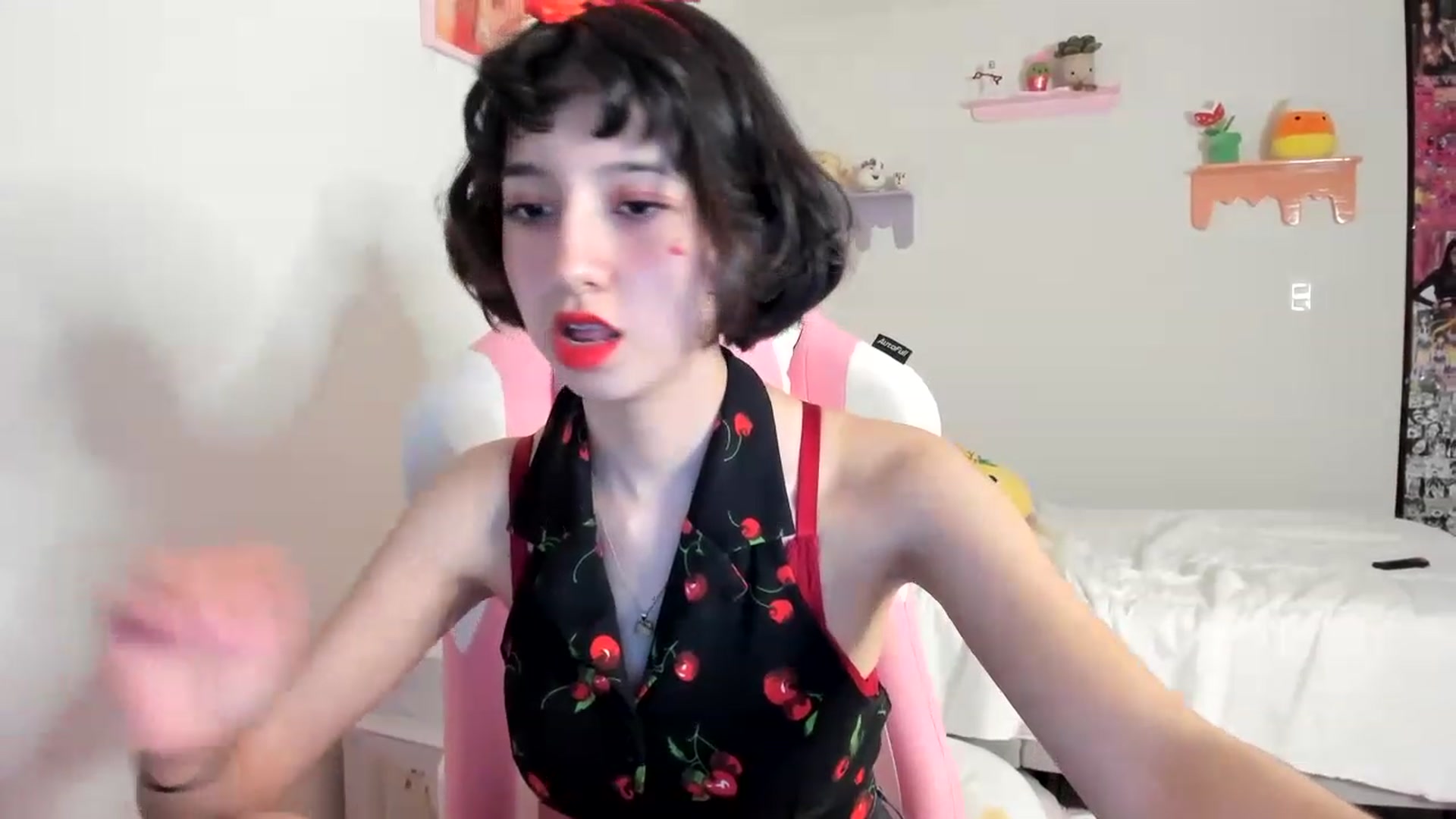 Gallery image thumbnail from Cherrycute666's myfreecams stream on, 06/03/2023, 02:15 image 18 of 20
