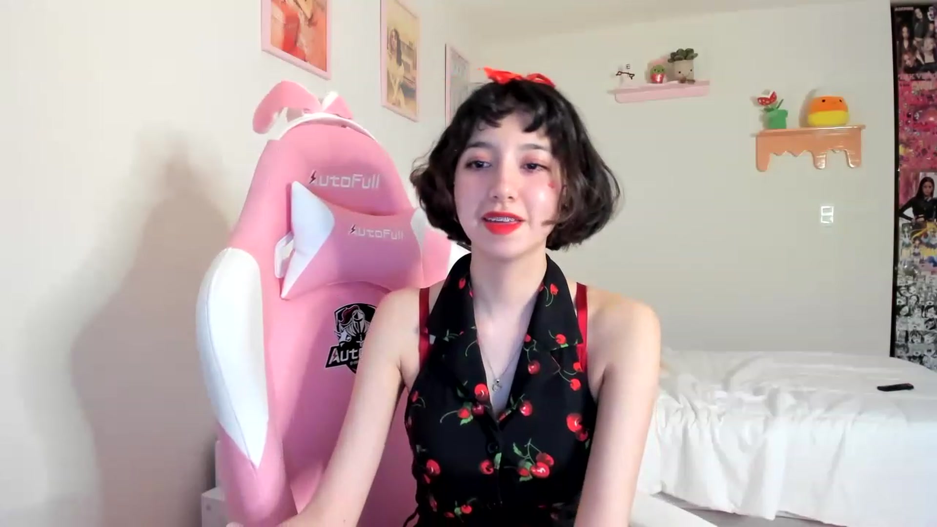 Gallery image thumbnail from Cherrycute666's myfreecams stream on, 06/03/2023, 02:15 image 7 of 20