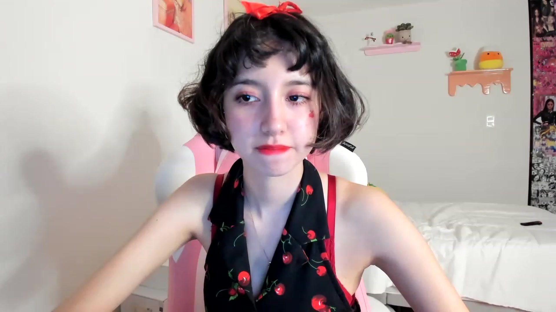 Gallery image thumbnail from Cherrycute666's myfreecams stream on, 06/03/2023, 02:15 image 5 of 20