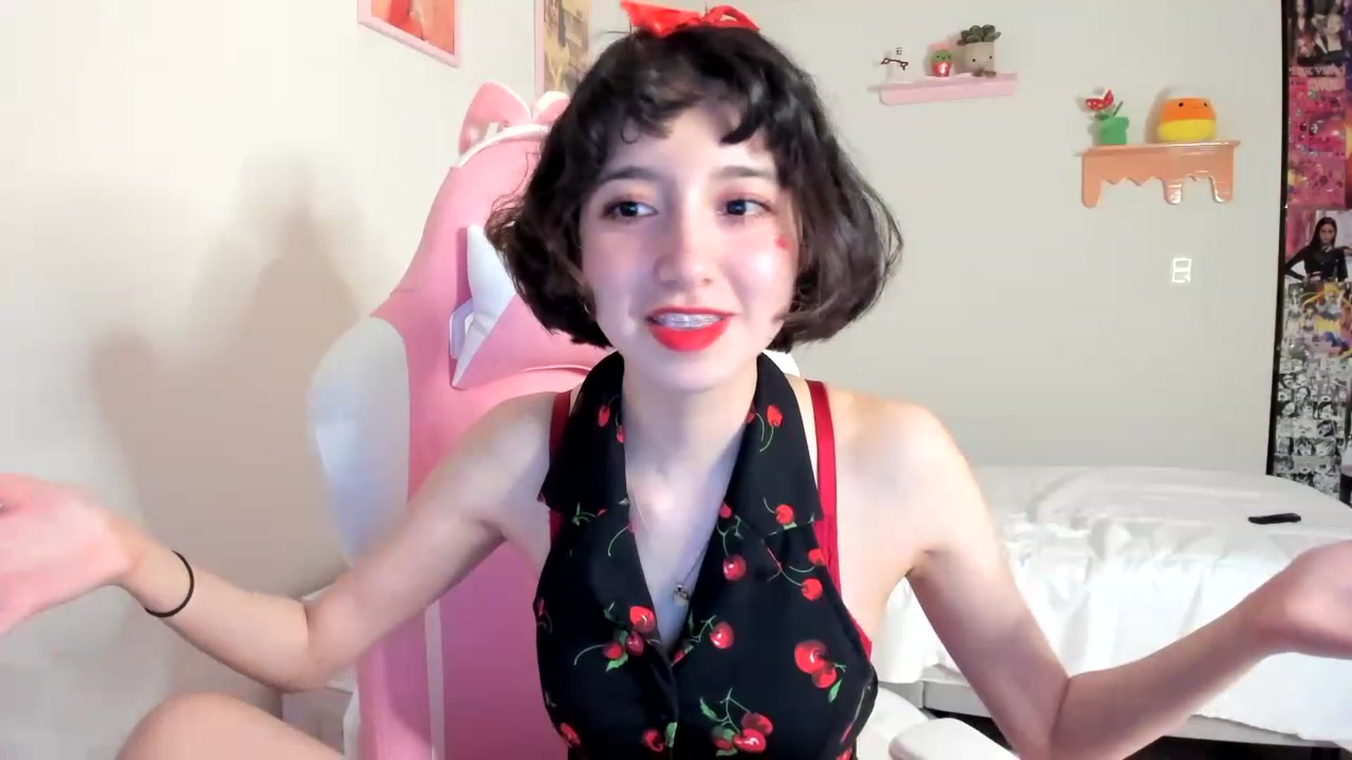 Gallery image thumbnail from Cherrycute666's myfreecams stream on, 06/03/2023, 02:15 image 9 of 20