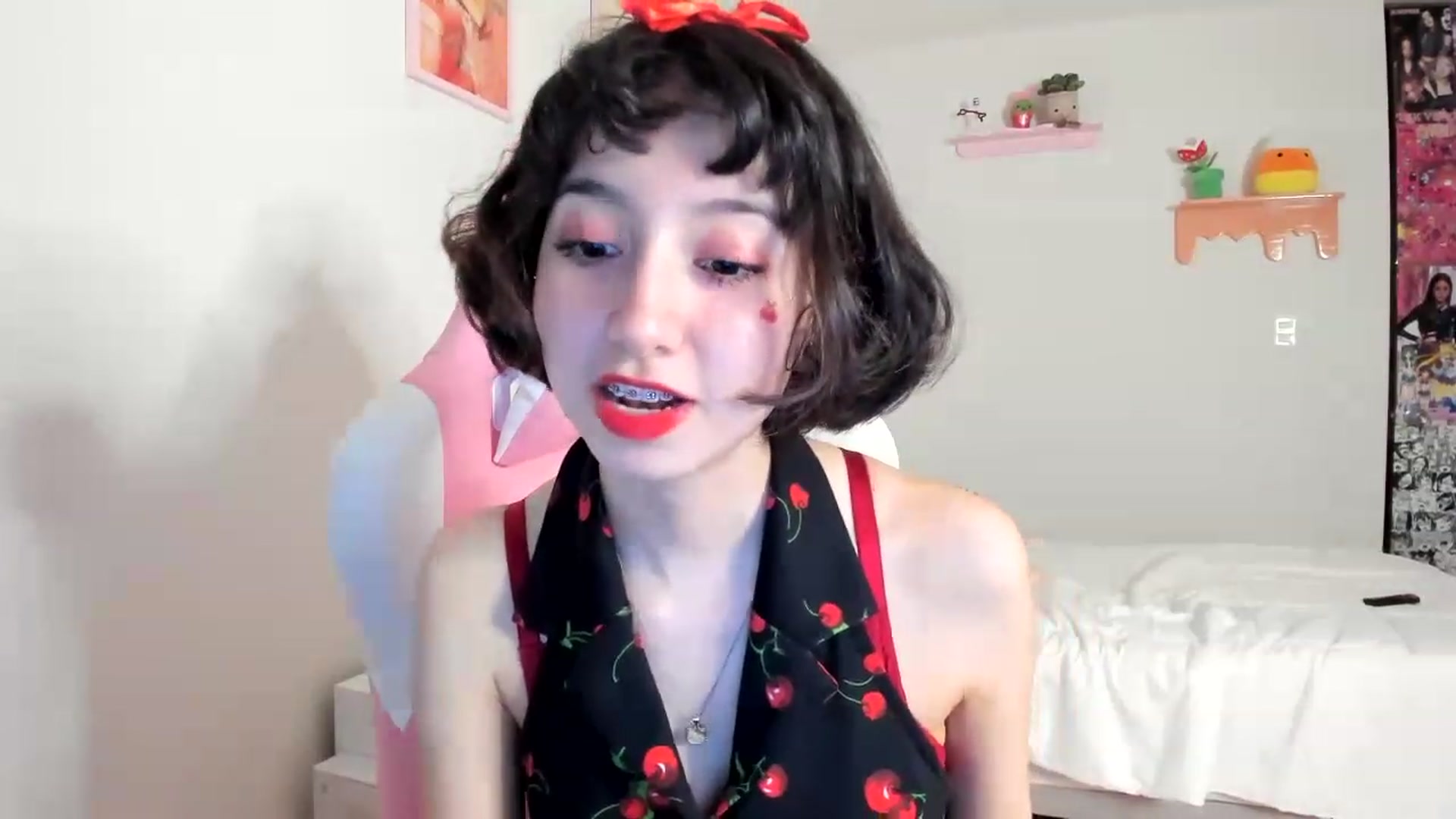Gallery image thumbnail from Cherrycute666's myfreecams stream on, 06/03/2023, 02:15 image 6 of 20