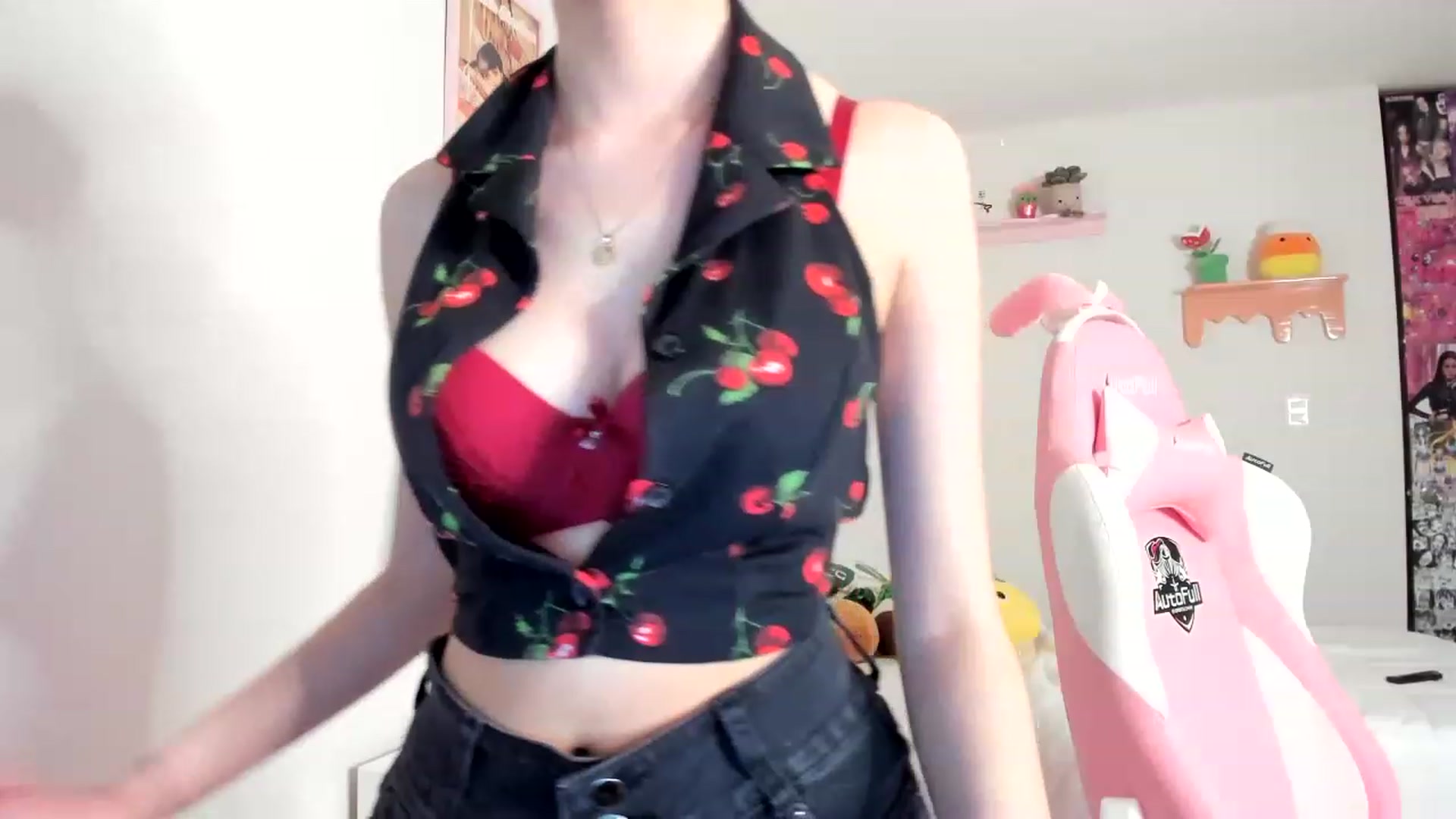 Gallery image thumbnail from Cherrycute666's myfreecams stream on, 06/03/2023, 05:13 image 3 of 20