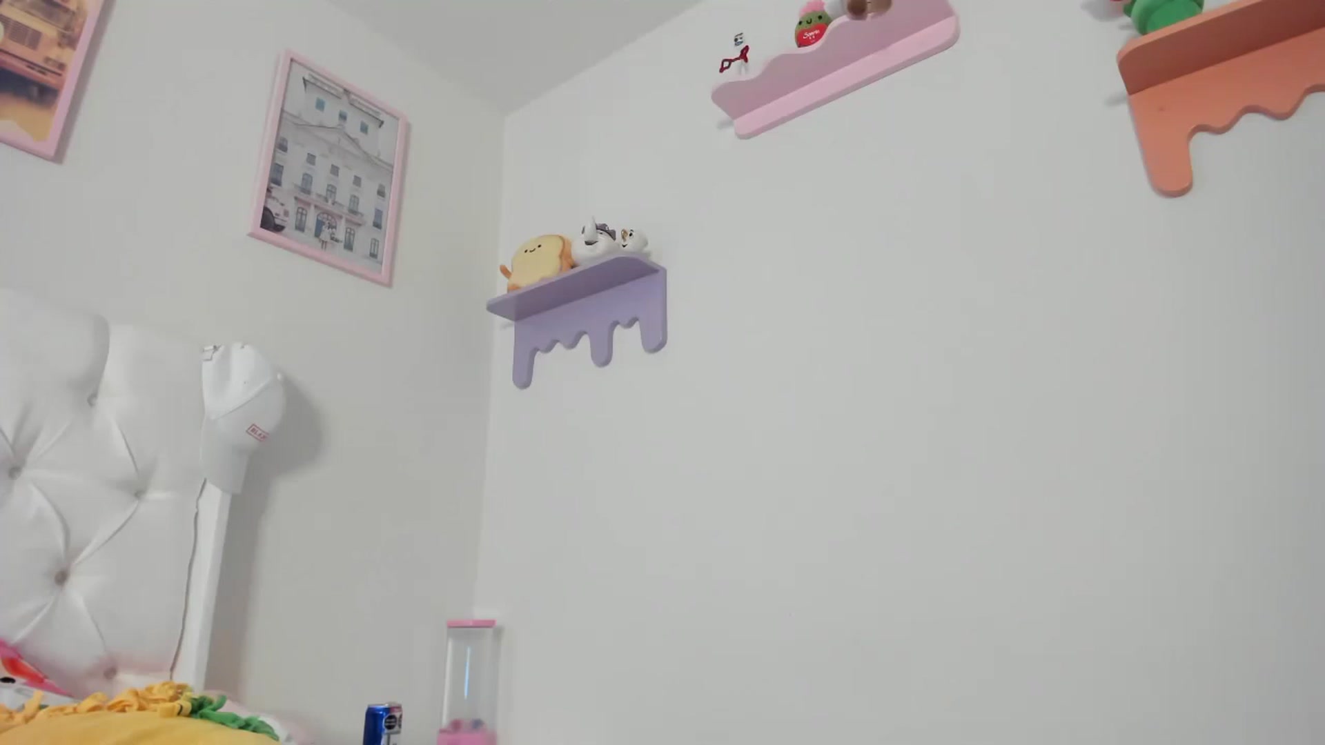 Gallery image thumbnail from Cherrycute666's myfreecams stream on, 06/03/2023, 09:19 image 8 of 20