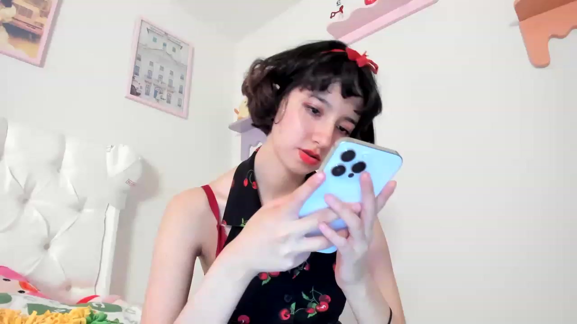 Gallery image thumbnail from Cherrycute666's myfreecams stream on, 06/03/2023, 09:19 image 5 of 20
