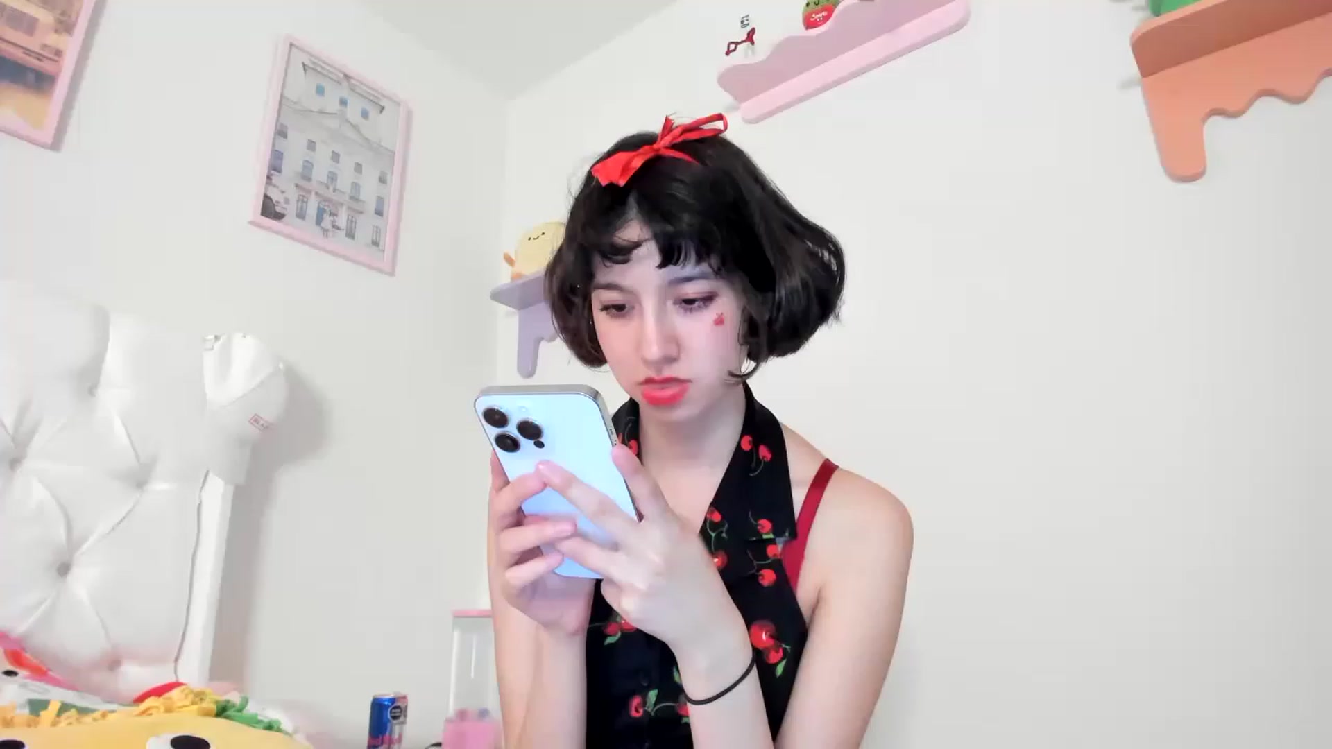 Gallery image thumbnail from Cherrycute666's myfreecams stream on, 06/03/2023, 09:19 image 7 of 20