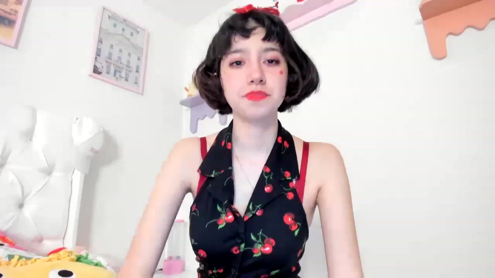 Gallery image thumbnail from Cherrycute666's myfreecams stream on, 06/03/2023, 09:19 image 6 of 20