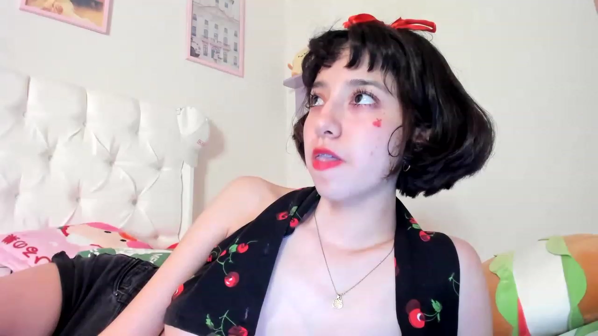 Gallery image thumbnail from Cherrycute666's myfreecams stream on, 06/03/2023, 09:41 image 7 of 20