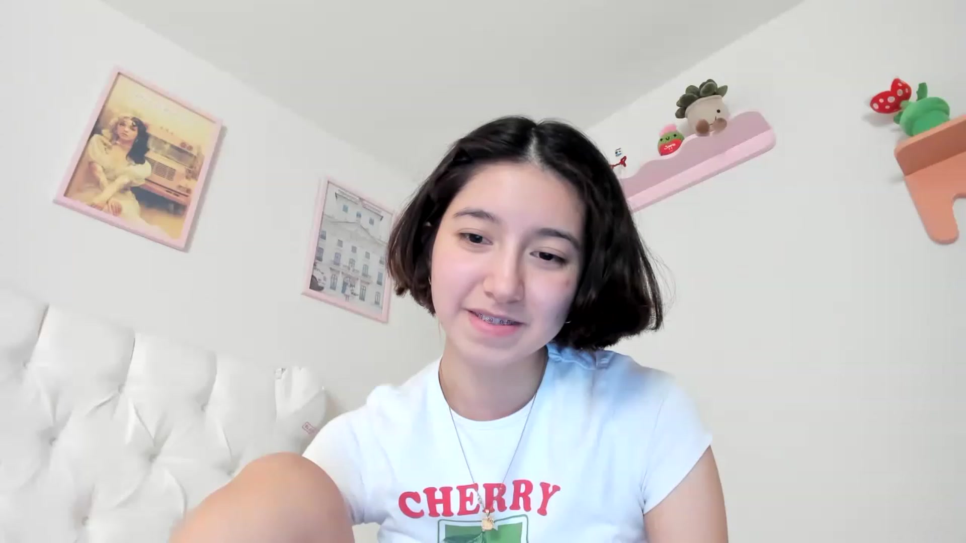 Gallery image thumbnail from Cherrycute666's myfreecams stream on, 06/03/2023, 13:17 image 20 of 20