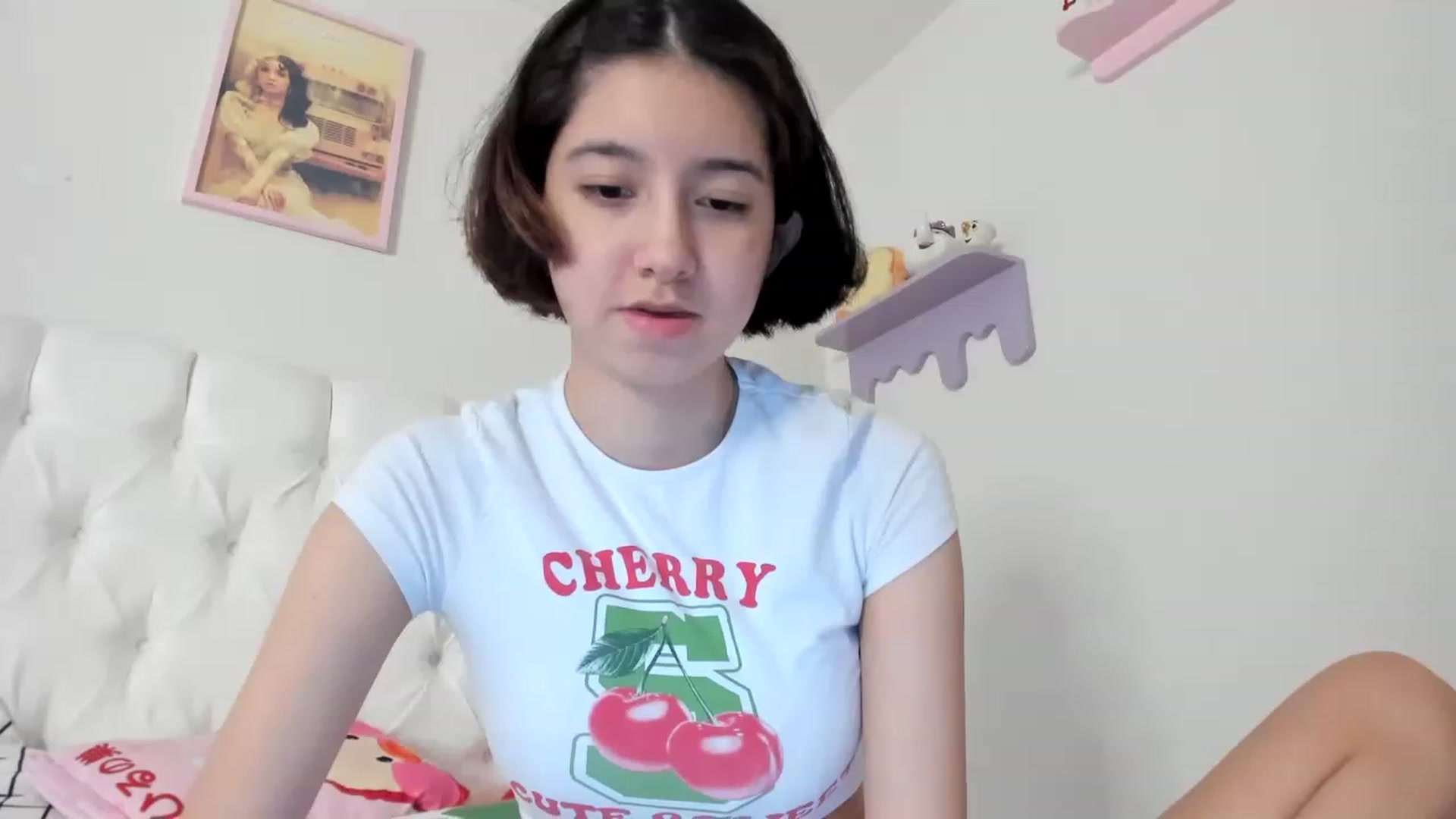 Gallery image thumbnail from Cherrycute666's myfreecams stream on, 06/03/2023, 13:17 image 8 of 20