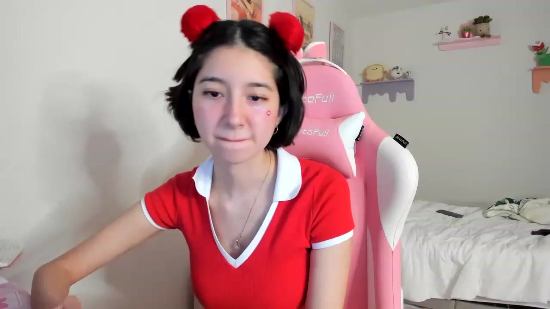Gallery image thumbnail from Cherrycute666's myfreecams stream on, 06/04/2023, 01:31 image 3 of 20