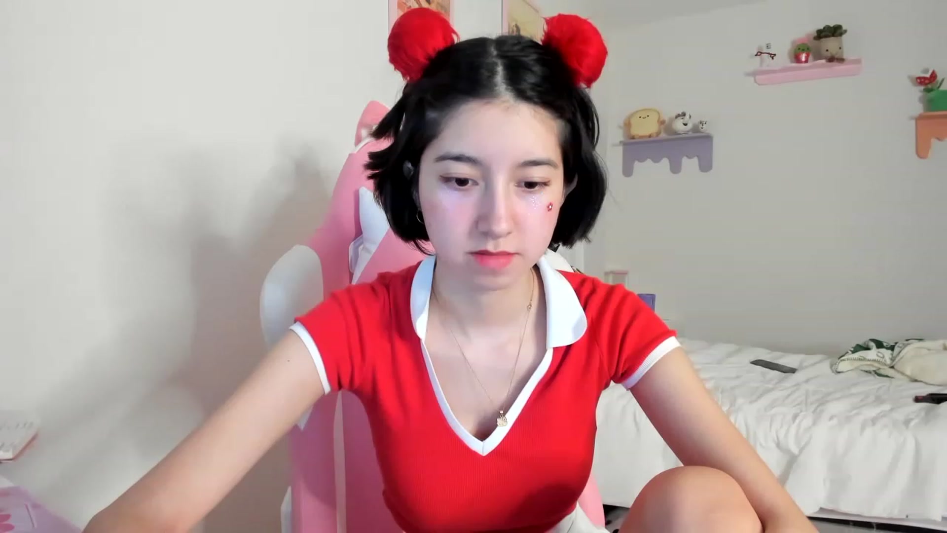Gallery image thumbnail from Cherrycute666's myfreecams stream on, 06/04/2023, 02:10 image 1 of 20
