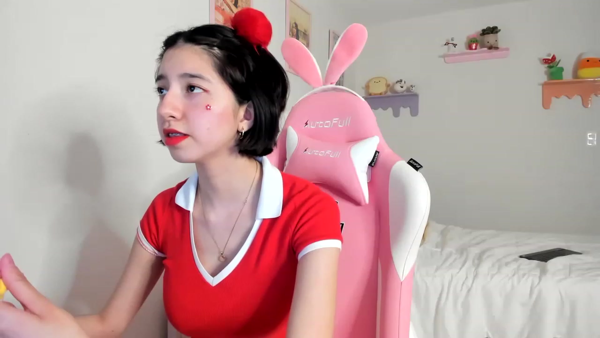 Gallery image thumbnail from Cherrycute666's myfreecams stream on, 06/04/2023, 03:16 image 12 of 20