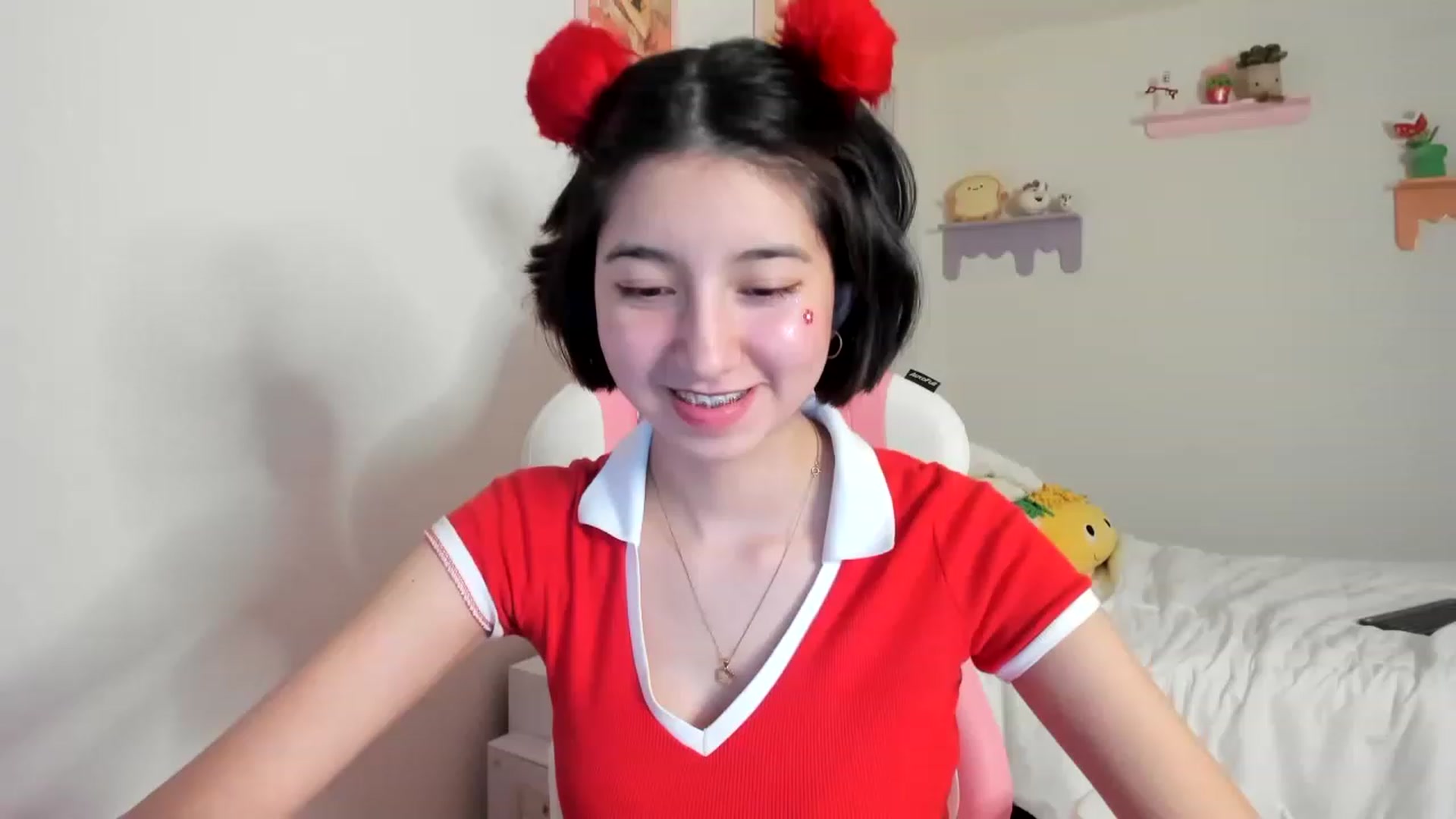 Gallery image thumbnail from Cherrycute666's myfreecams stream on, 06/04/2023, 03:16 image 4 of 20