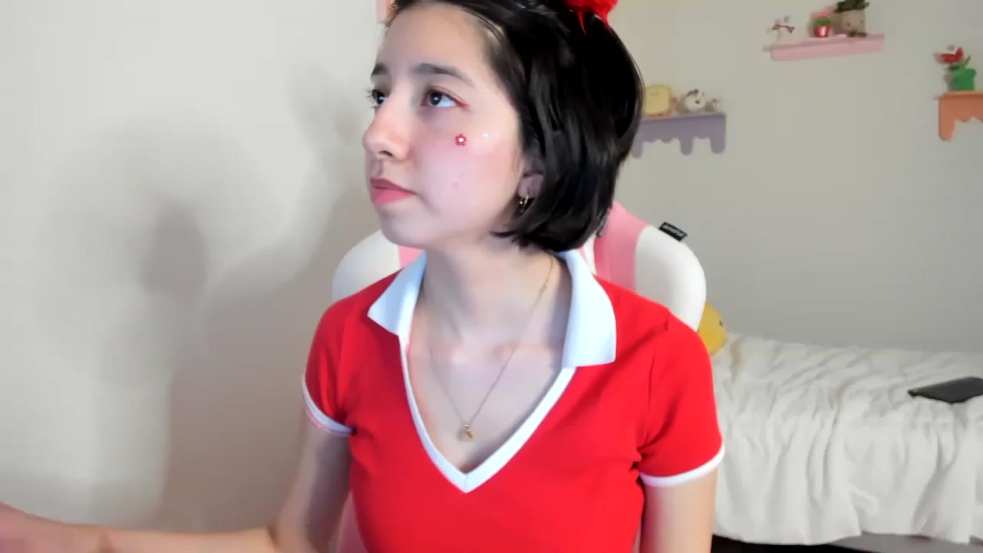 Gallery image thumbnail from Cherrycute666's myfreecams stream on, 06/04/2023, 03:16 image 1 of 20