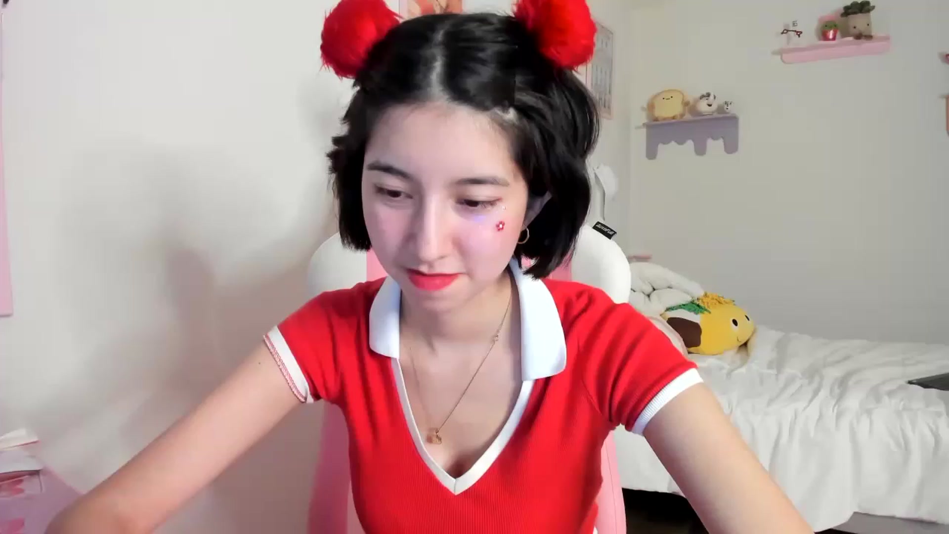 Gallery image thumbnail from Cherrycute666's myfreecams stream on, 06/04/2023, 04:55 image 9 of 20