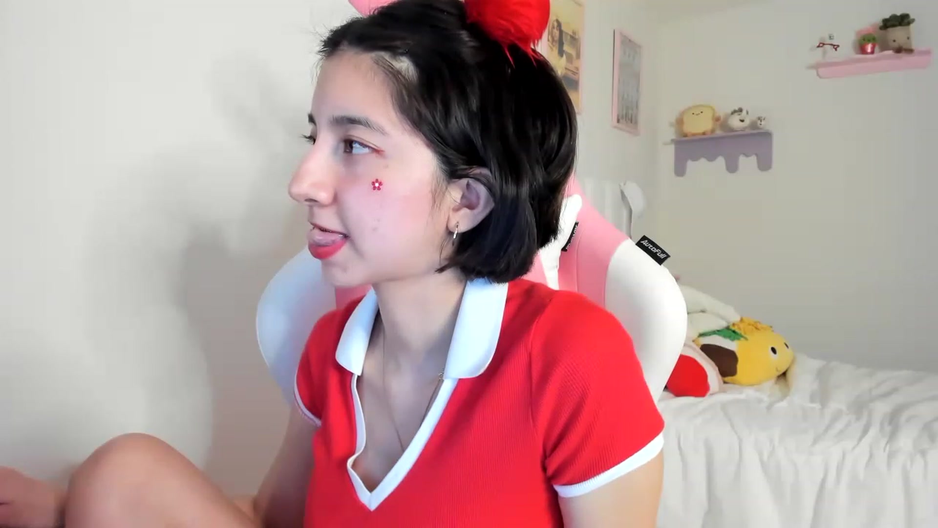 Gallery image thumbnail from Cherrycute666's myfreecams stream on, 06/04/2023, 04:55 image 18 of 20