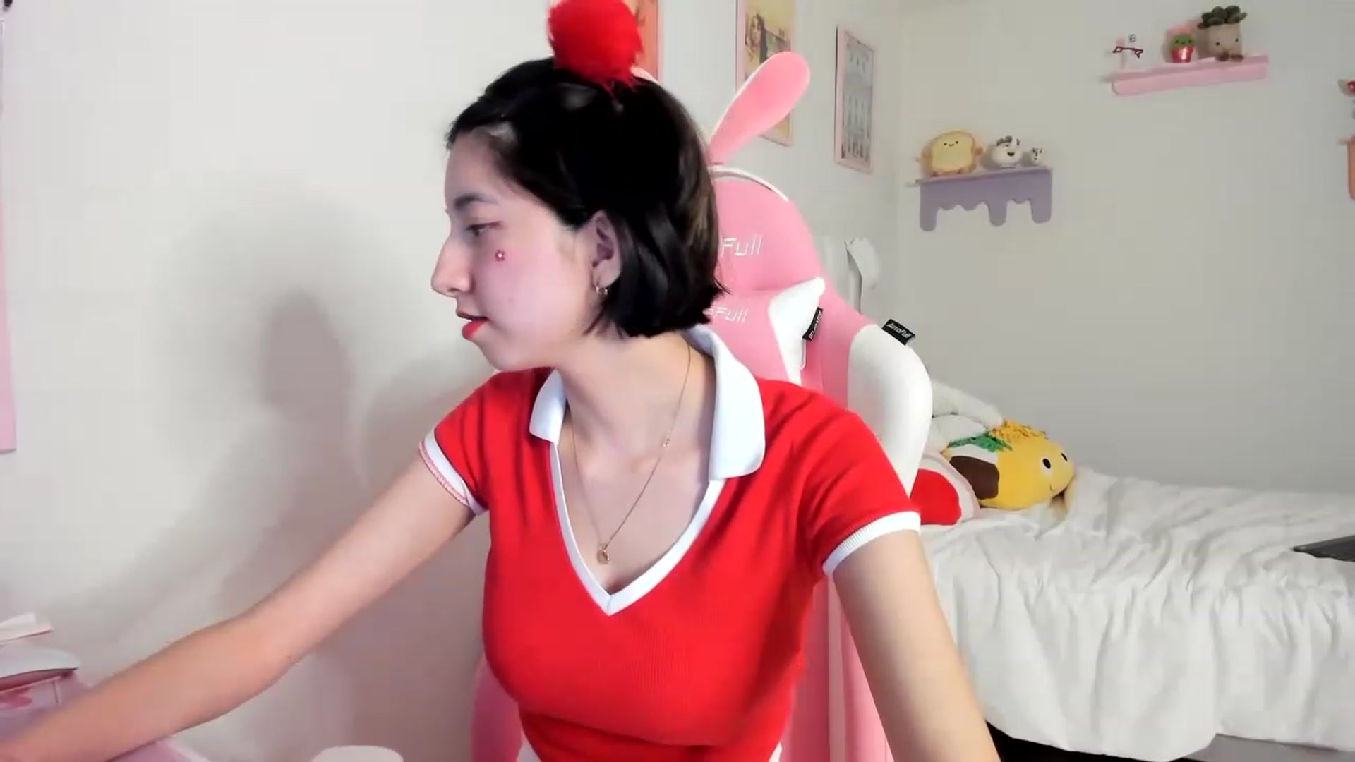 Gallery image thumbnail from Cherrycute666's myfreecams stream on, 06/04/2023, 04:55 image 8 of 20