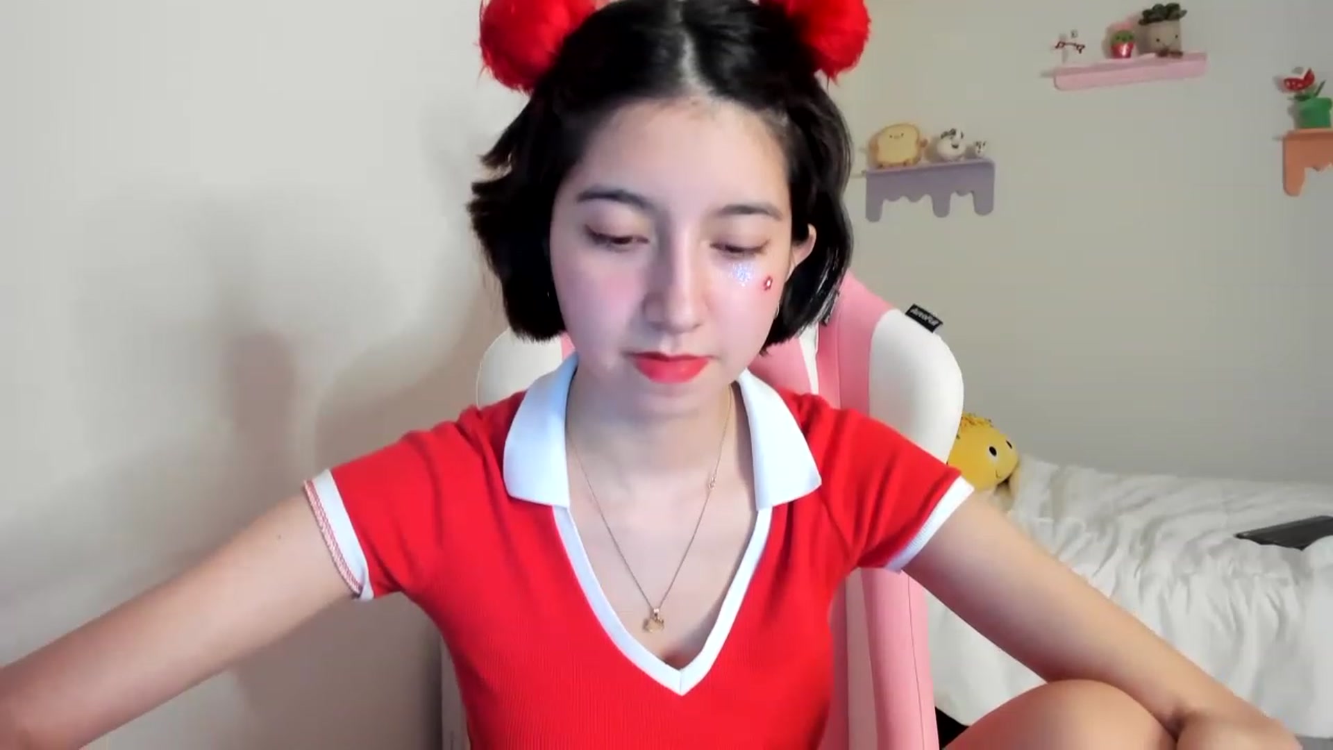 Gallery image thumbnail from Cherrycute666's myfreecams stream on, 06/04/2023, 04:55 image 14 of 20