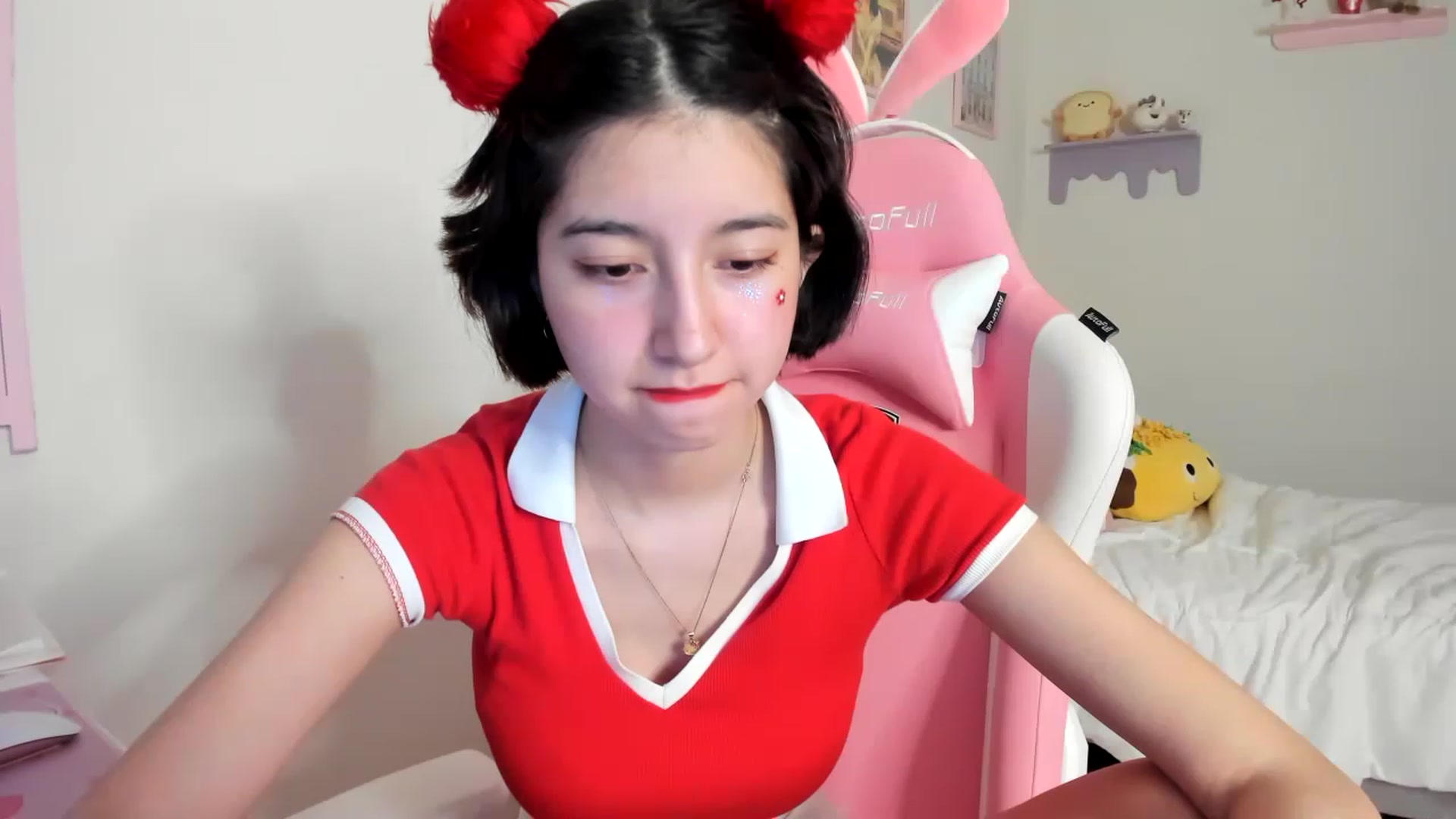 Gallery image thumbnail from Cherrycute666's myfreecams stream on, 06/04/2023, 04:55 image 2 of 20