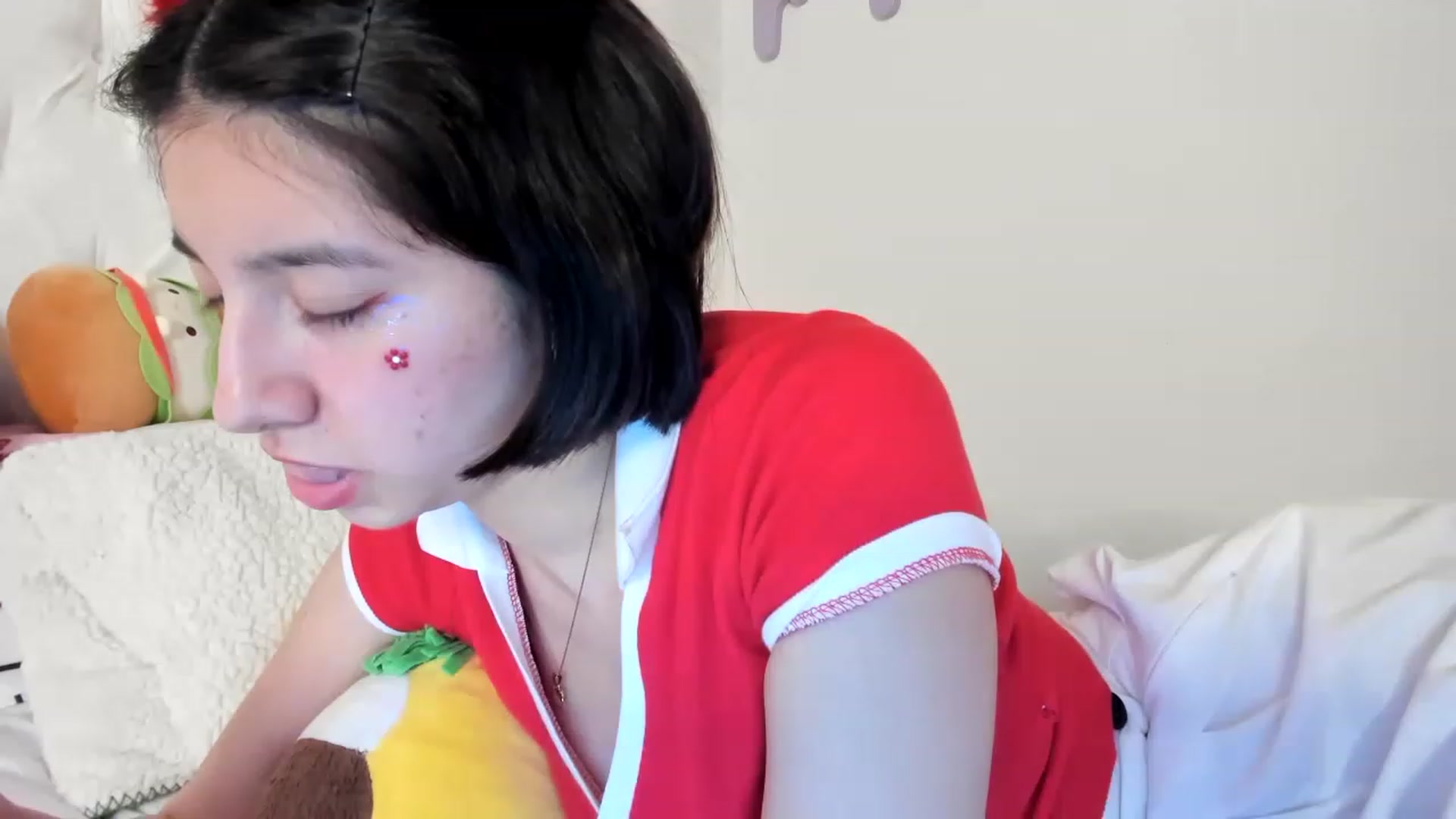 Gallery image thumbnail from Cherrycute666's myfreecams stream on, 06/04/2023, 09:31 image 9 of 20