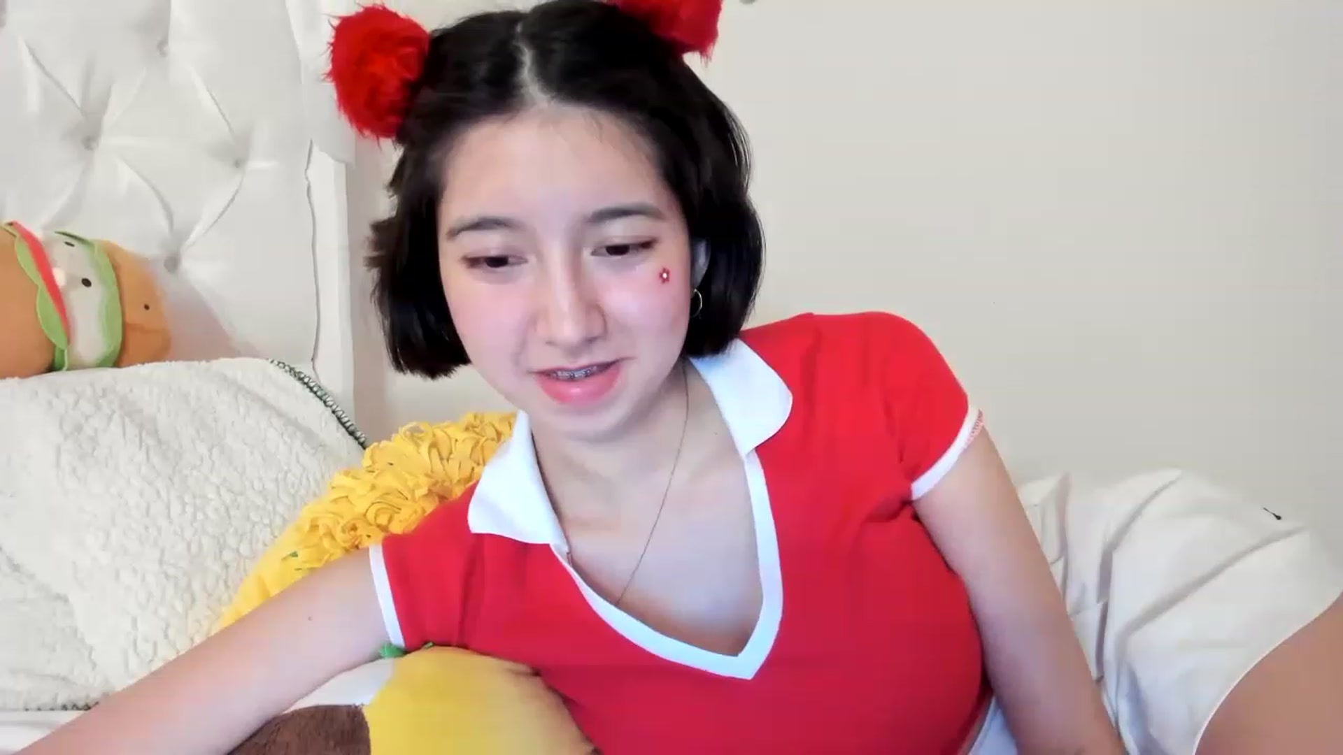 Gallery image thumbnail from Cherrycute666's myfreecams stream on, 06/04/2023, 09:31 image 15 of 20