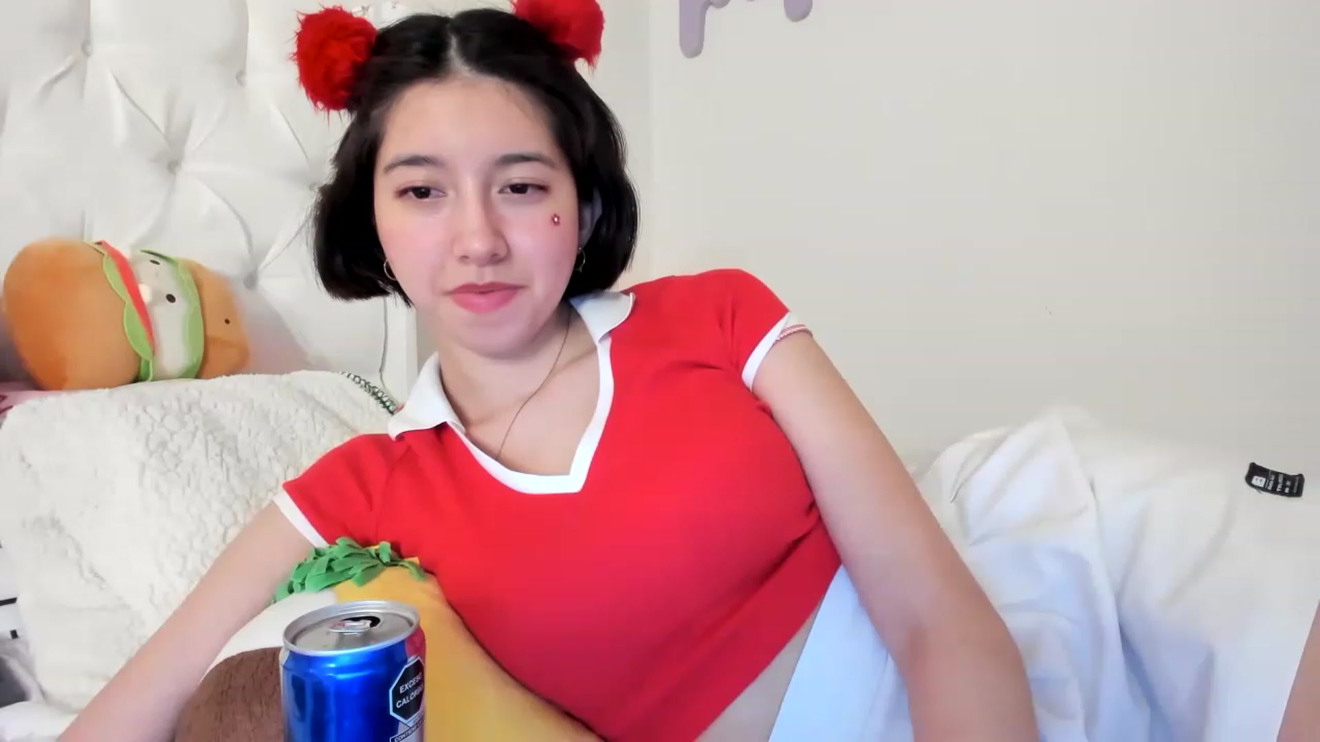 Gallery image thumbnail from Cherrycute666's myfreecams stream on, 06/04/2023, 09:31 image 6 of 20