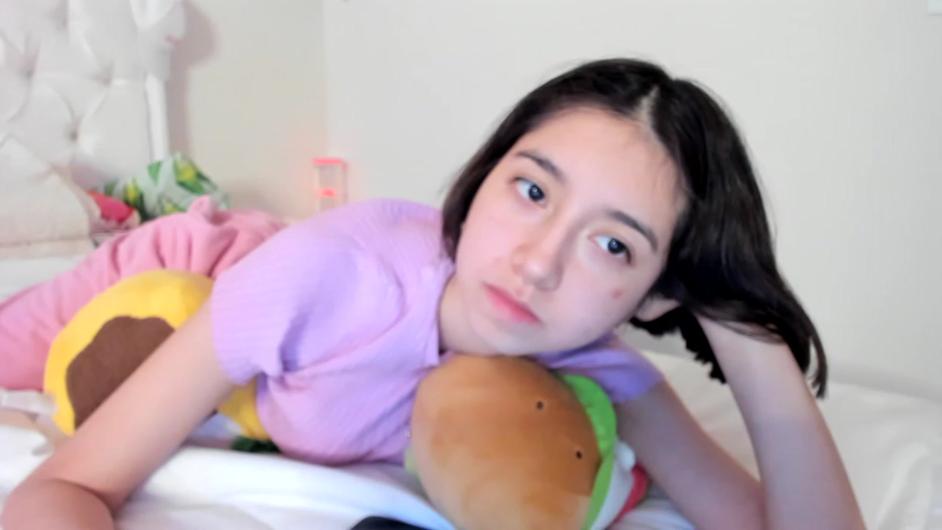 Gallery image thumbnail from Cherrycute666's myfreecams stream on, 06/05/2023, 04:43 image 14 of 20