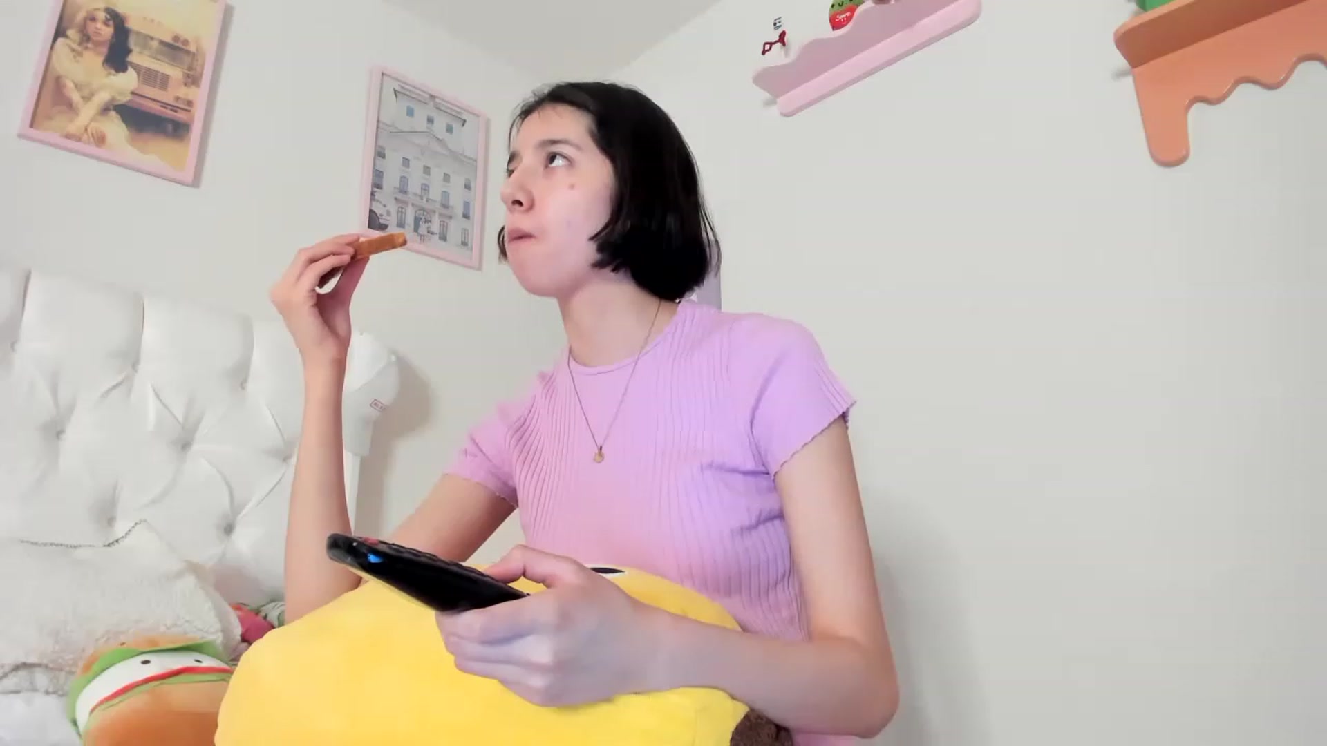 Gallery image thumbnail from Cherrycute666's myfreecams stream on, 06/05/2023, 04:43 image 18 of 20