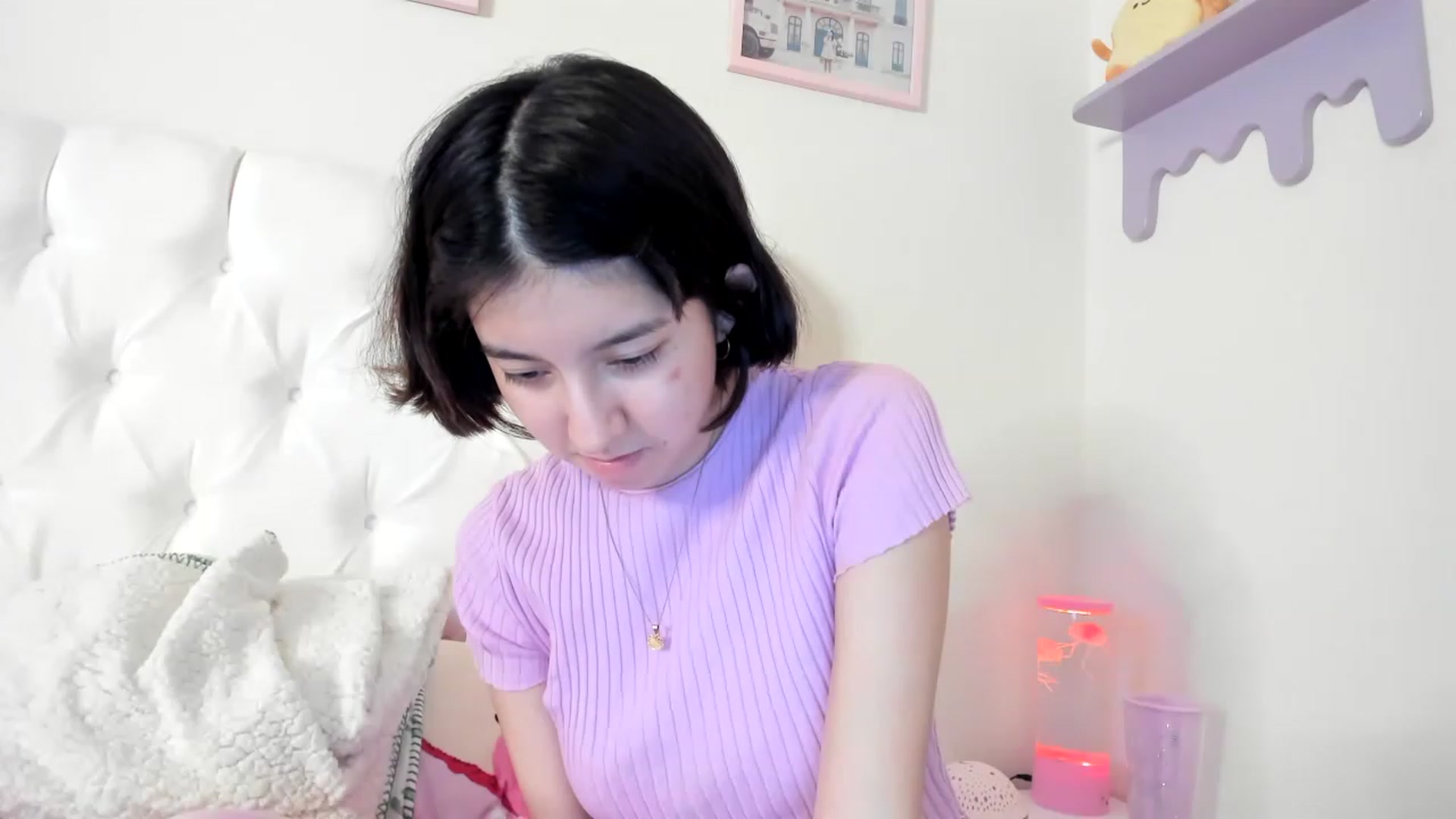 Gallery image thumbnail from Cherrycute666's myfreecams stream on, 06/05/2023, 07:37 image 18 of 20