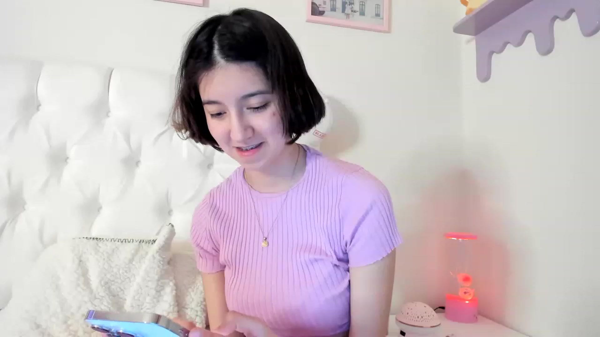 Gallery image thumbnail from Cherrycute666's myfreecams stream on, 06/05/2023, 07:37 image 14 of 20