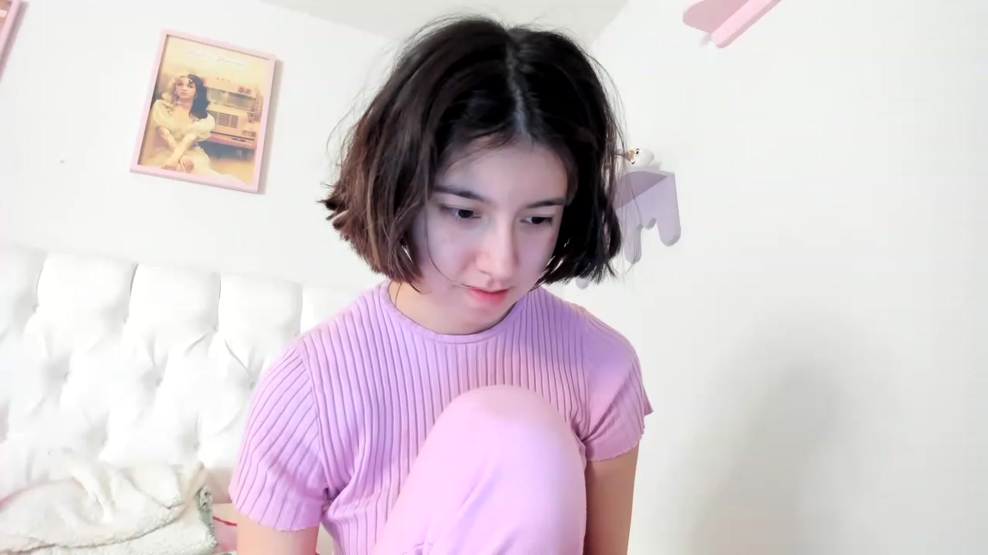 Gallery image thumbnail from Cherrycute666's myfreecams stream on, 06/05/2023, 15:42 image 8 of 20