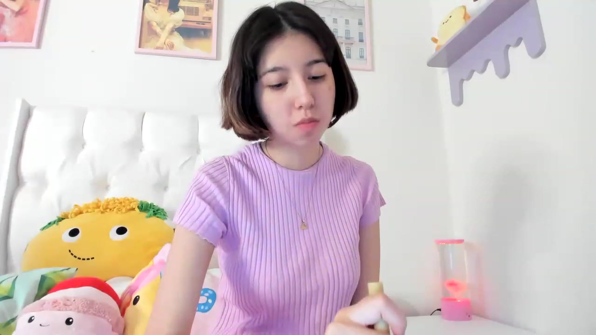 Gallery image thumbnail from Cherrycute666's myfreecams stream on, 06/06/2023, 24:24 image 14 of 20