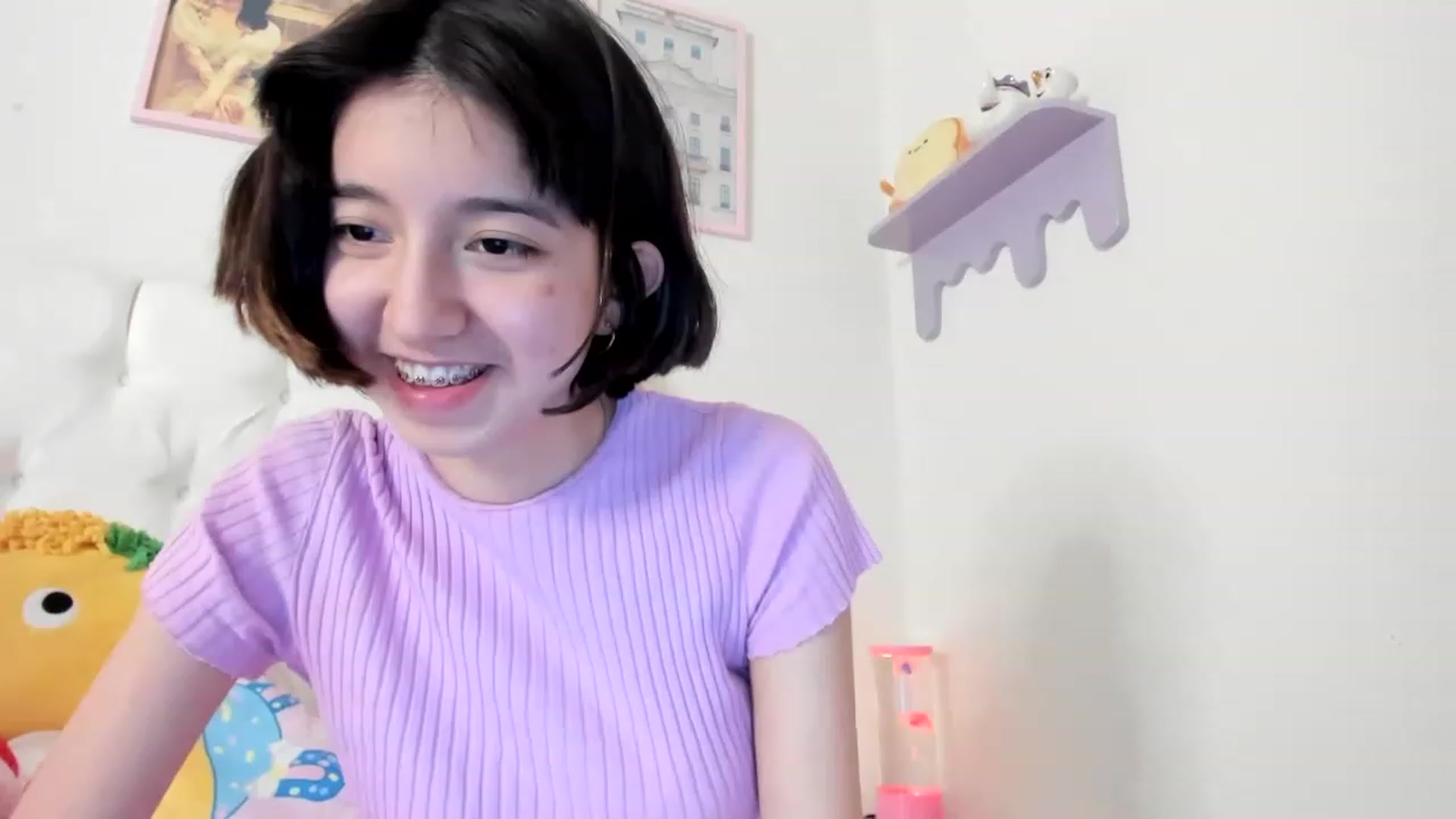 Gallery image thumbnail from Cherrycute666's myfreecams stream on, 06/06/2023, 24:24 image 1 of 20